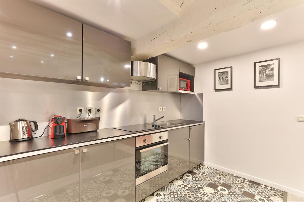 100 - Luxury 2 Bedroom - Beaubourg Marais