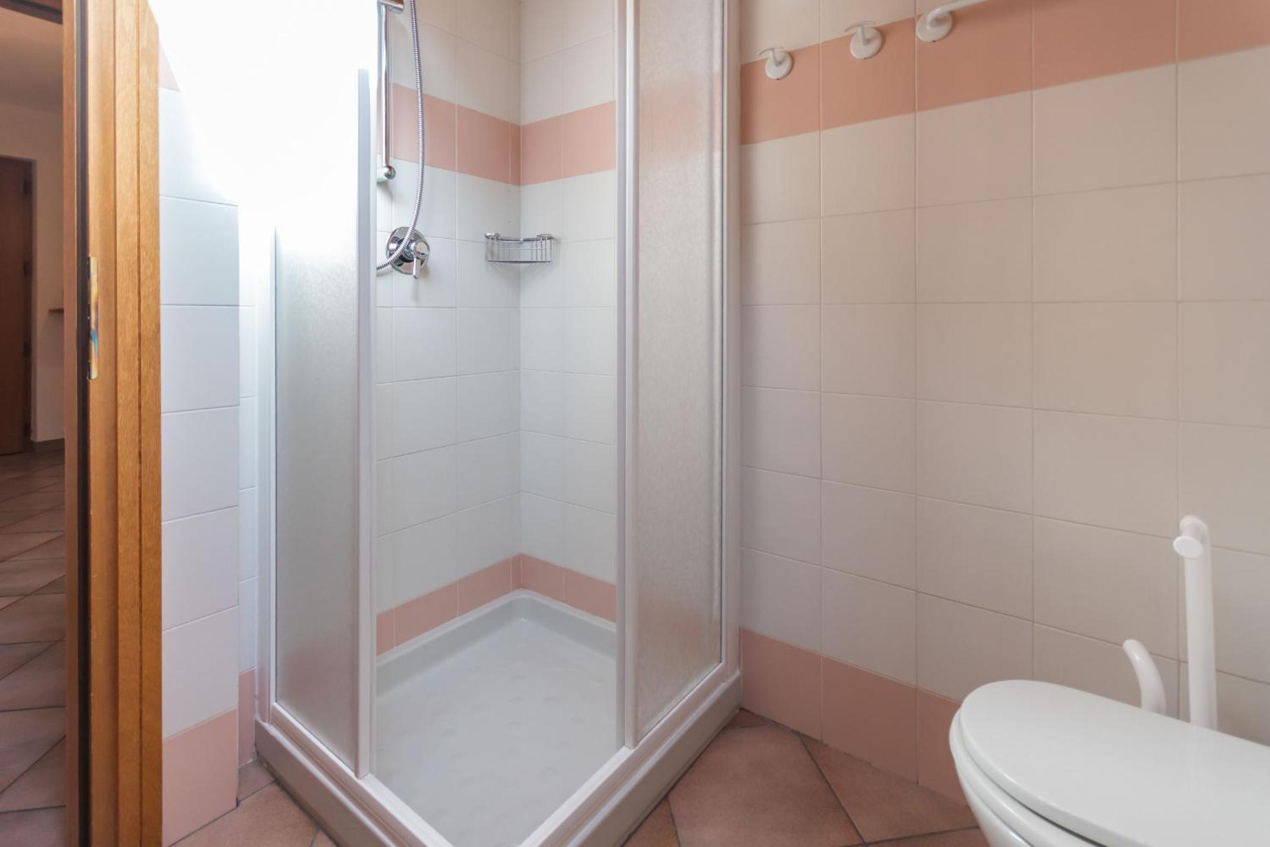 Photo 136