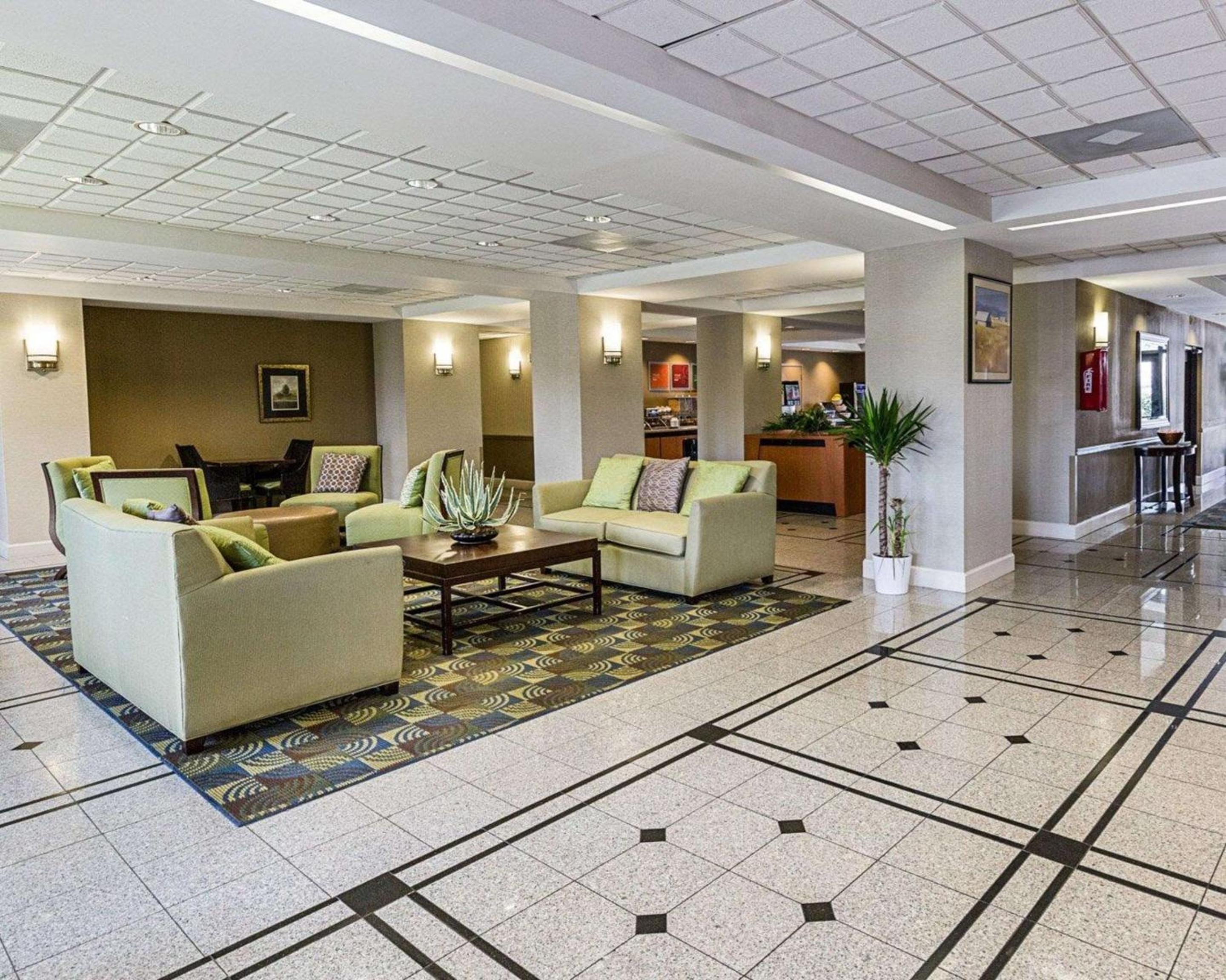 Comfort Inn Southwest Fwy at Westpark - Image 4