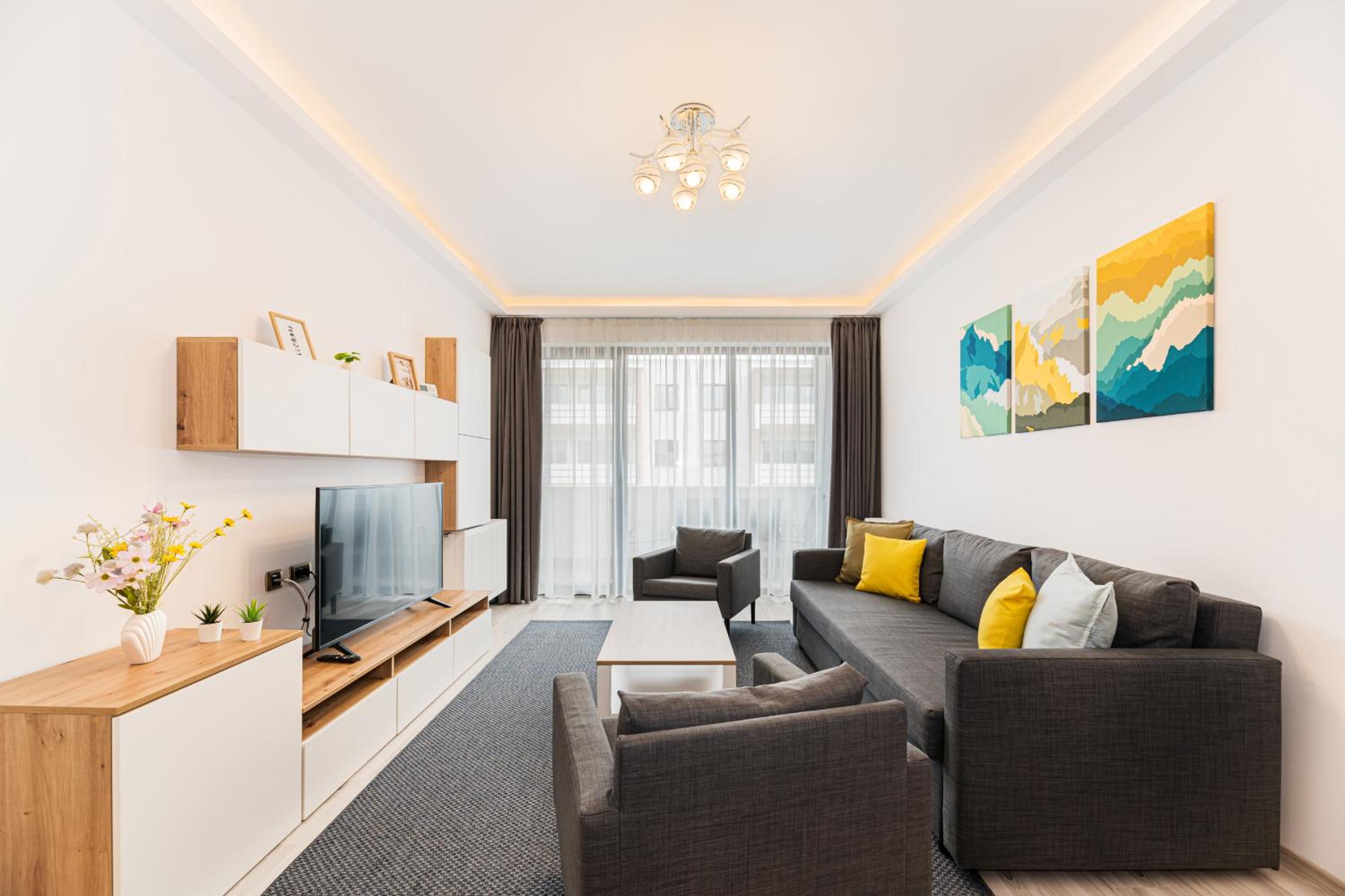 Isaran 2D3E Apartment Brașov view 3
