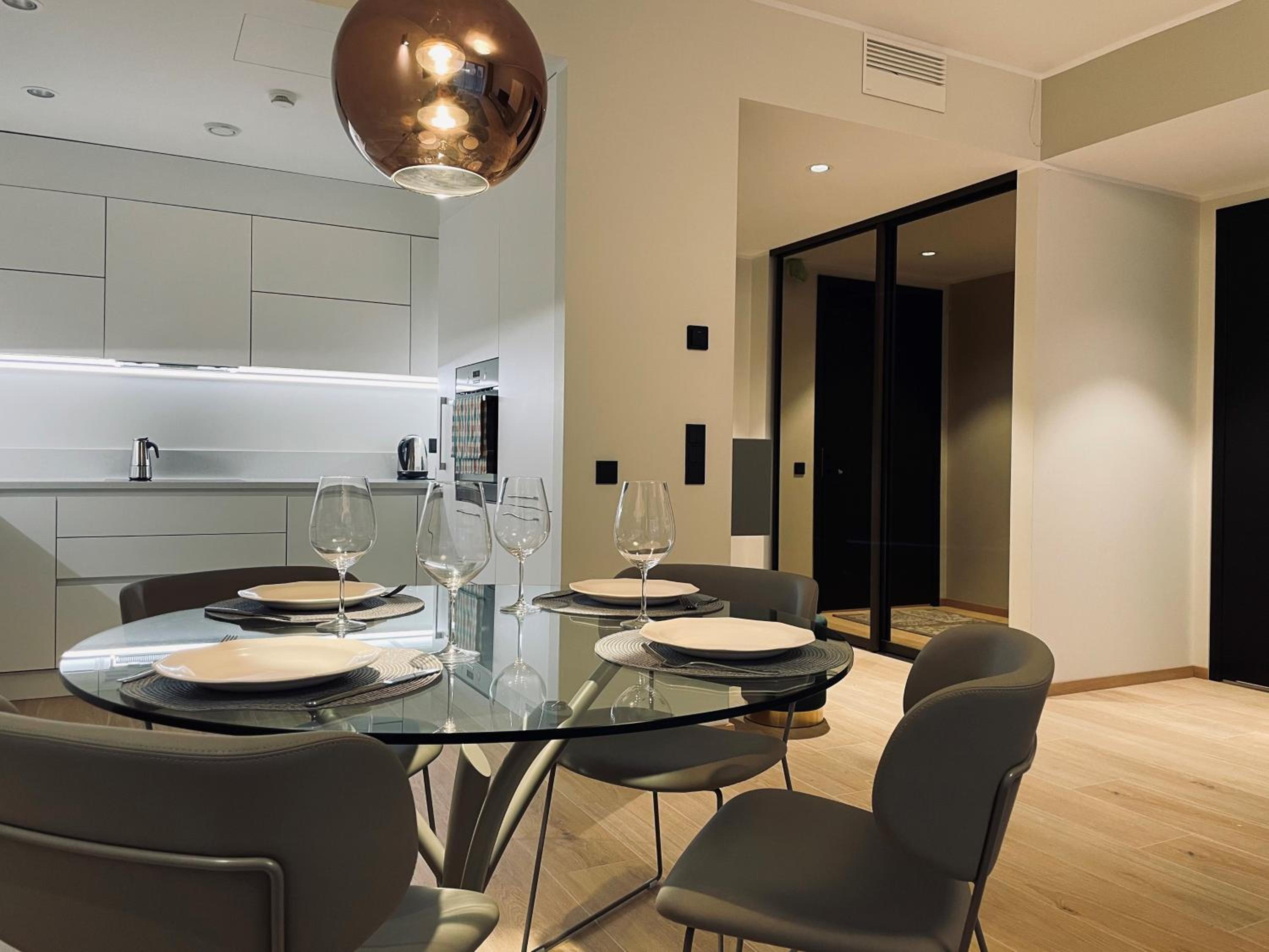Dream Stay - Executive Apartment with Balcony view 4