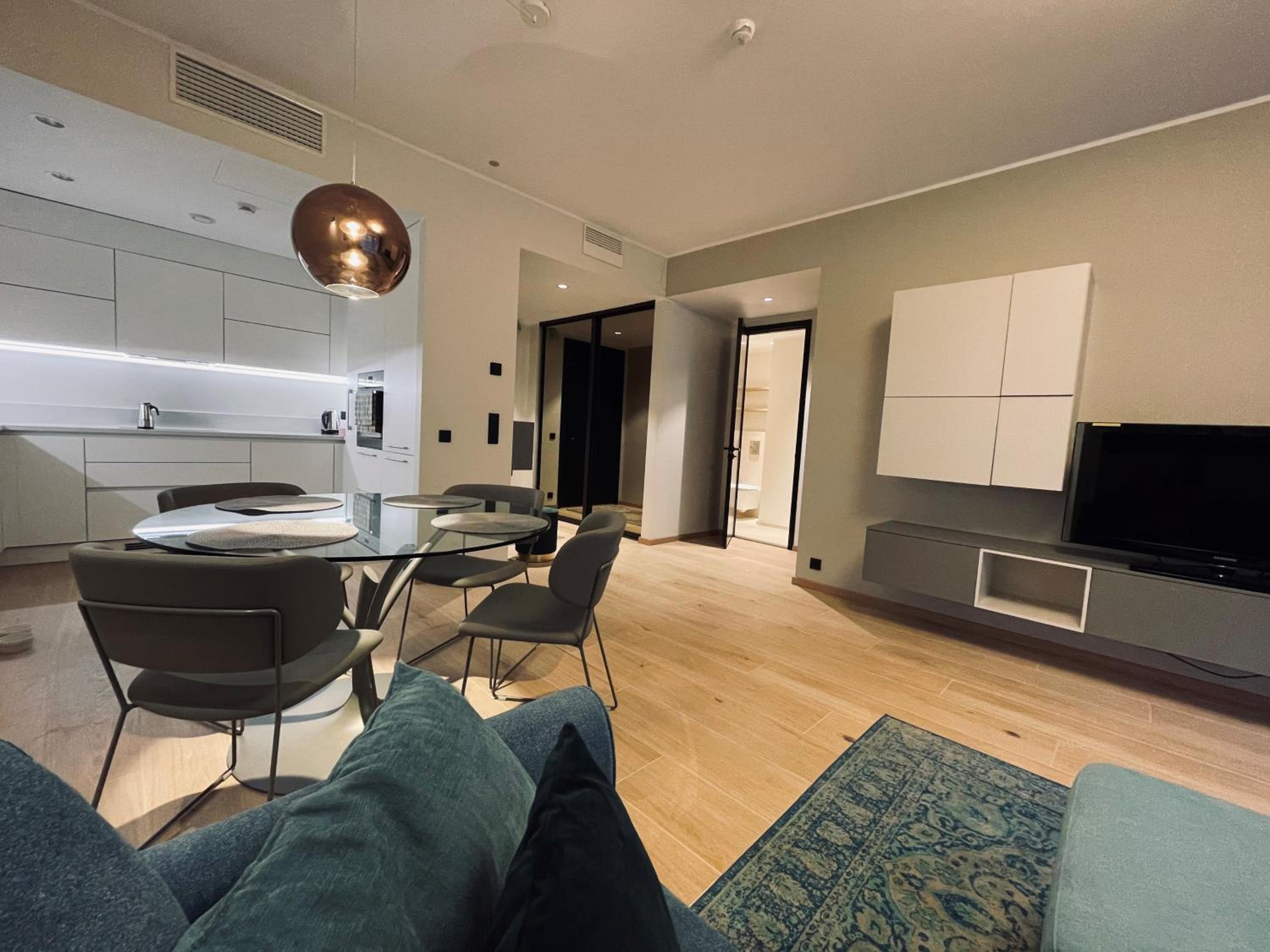Dream Stay - Executive Apartment with Balcony view 5