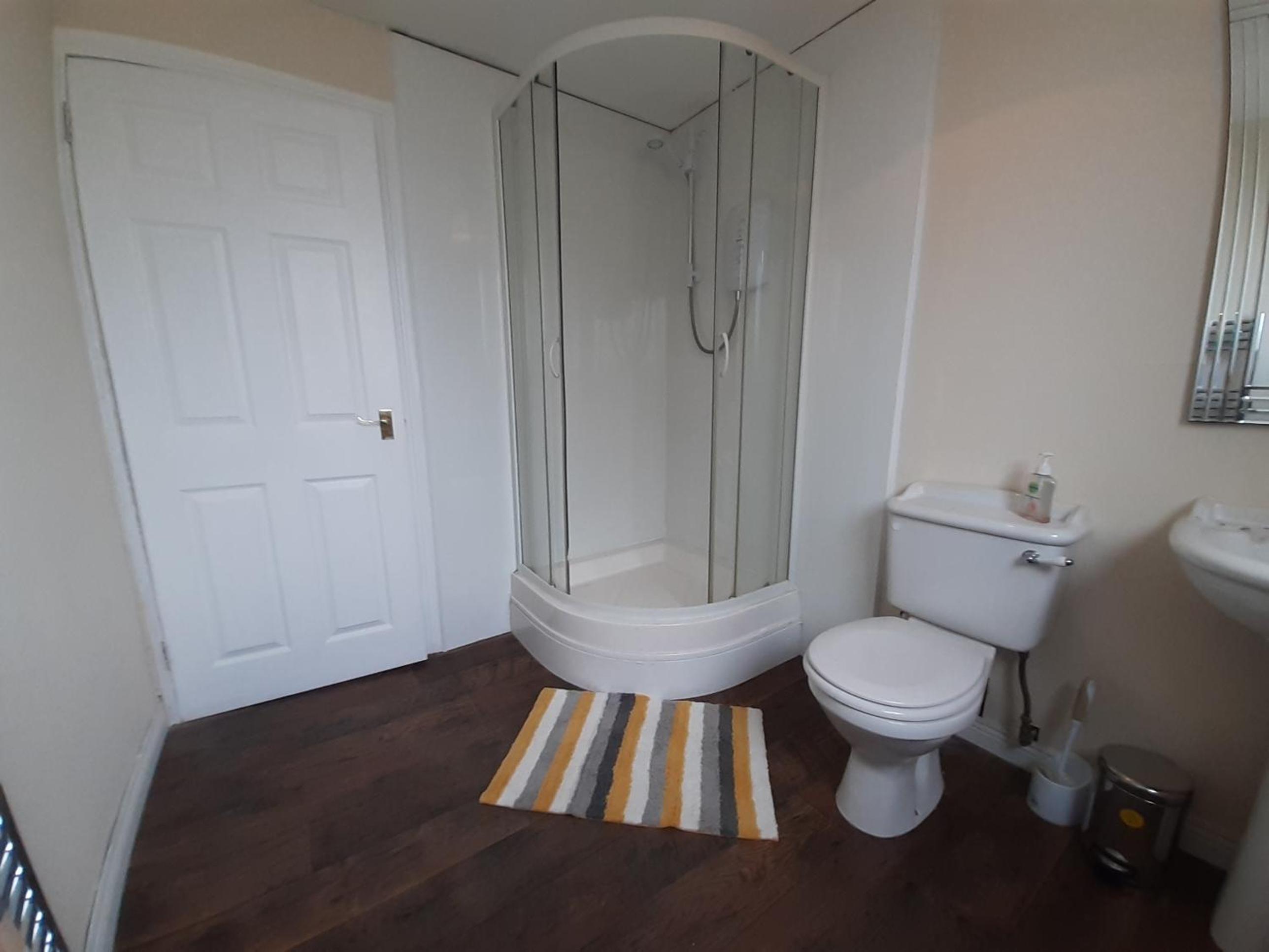 Carvetii - Stuart House - 1st floor flat sleeps up to 8 view 5