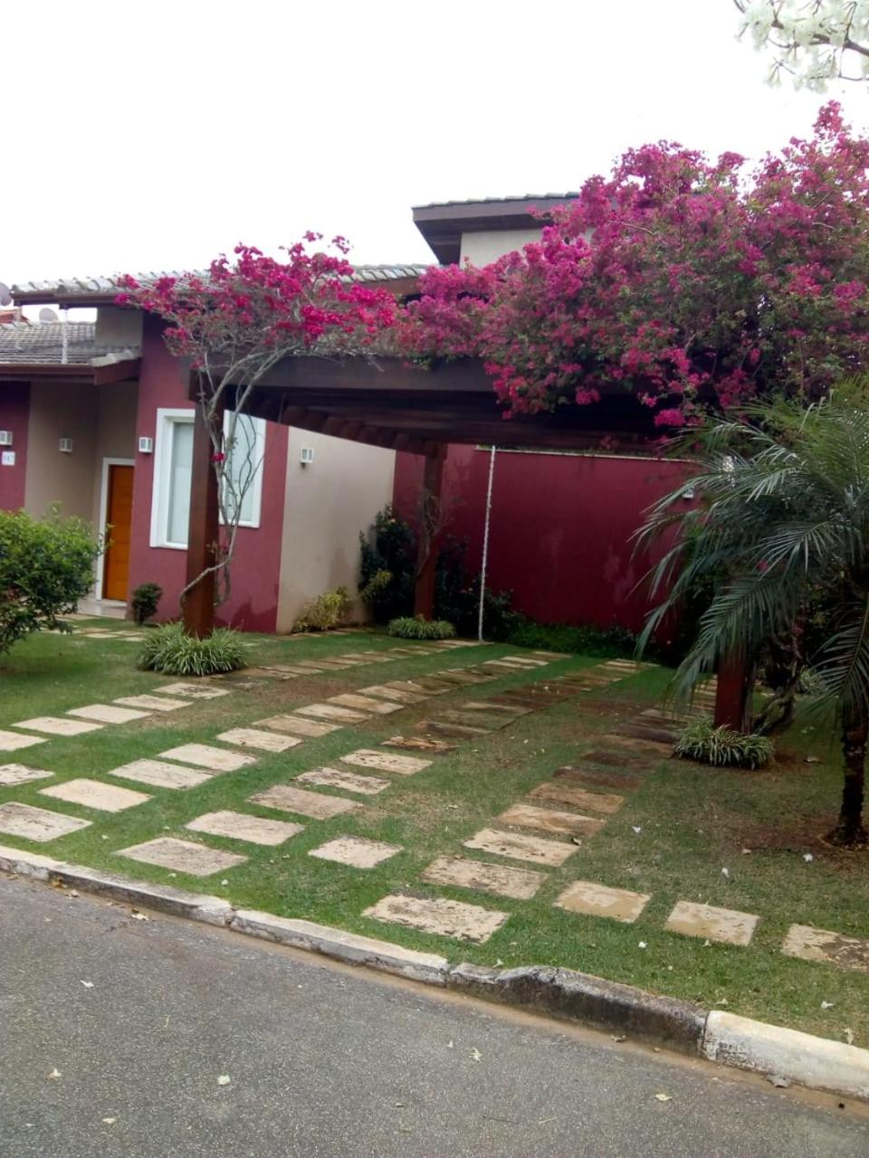 Linda Casa de Campo - Próximo à SP - Wi-Fi grátis