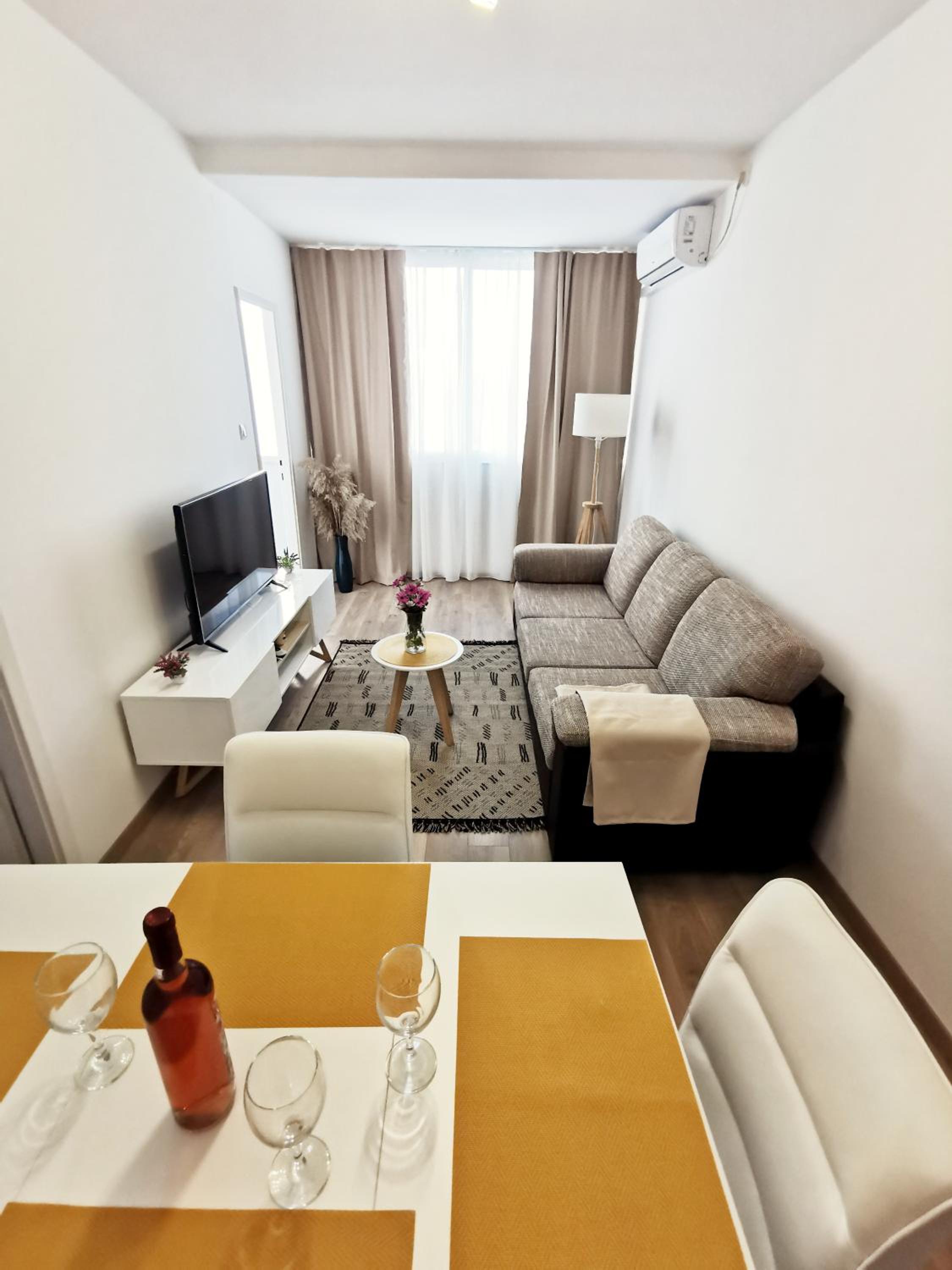 Apartment Tajchi, 5 min from Rixos Beach