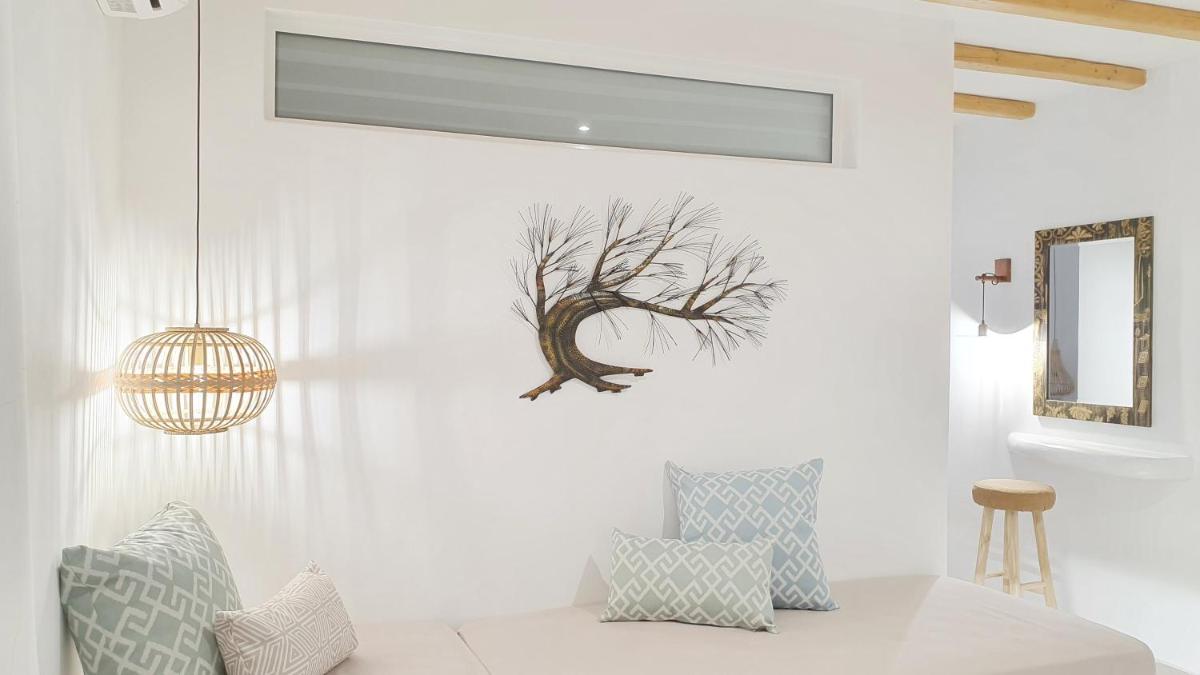 Alykes Studios & Suites