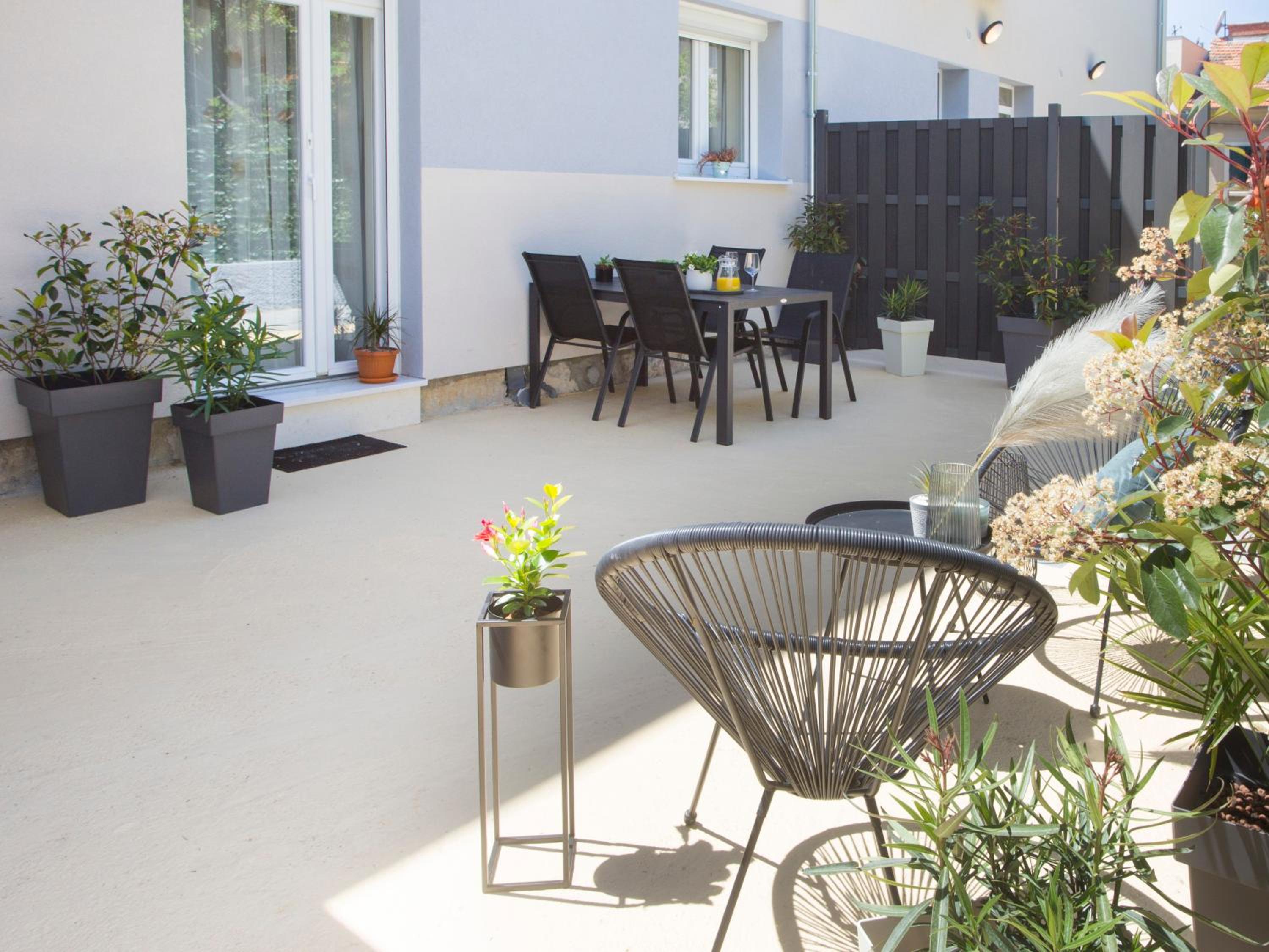 balance & terrace