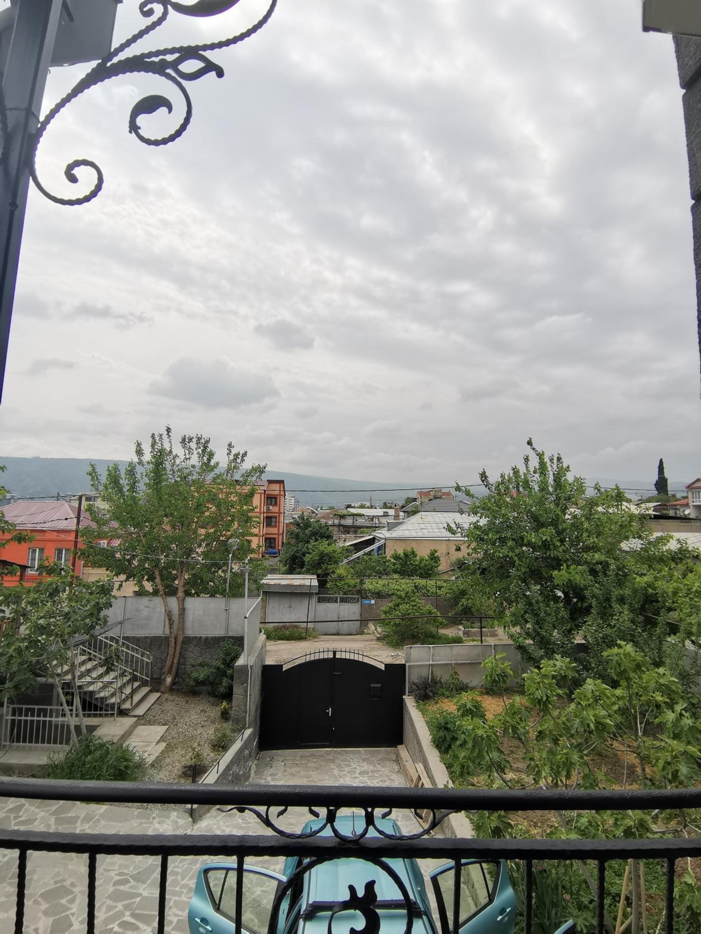 Photo 33