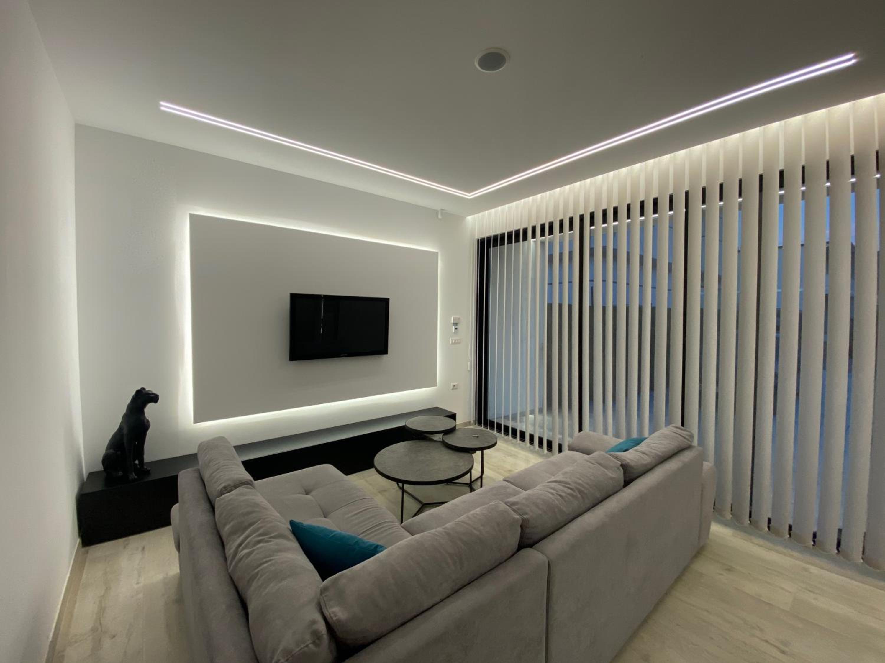 White Beach Villa 2 - Luxury