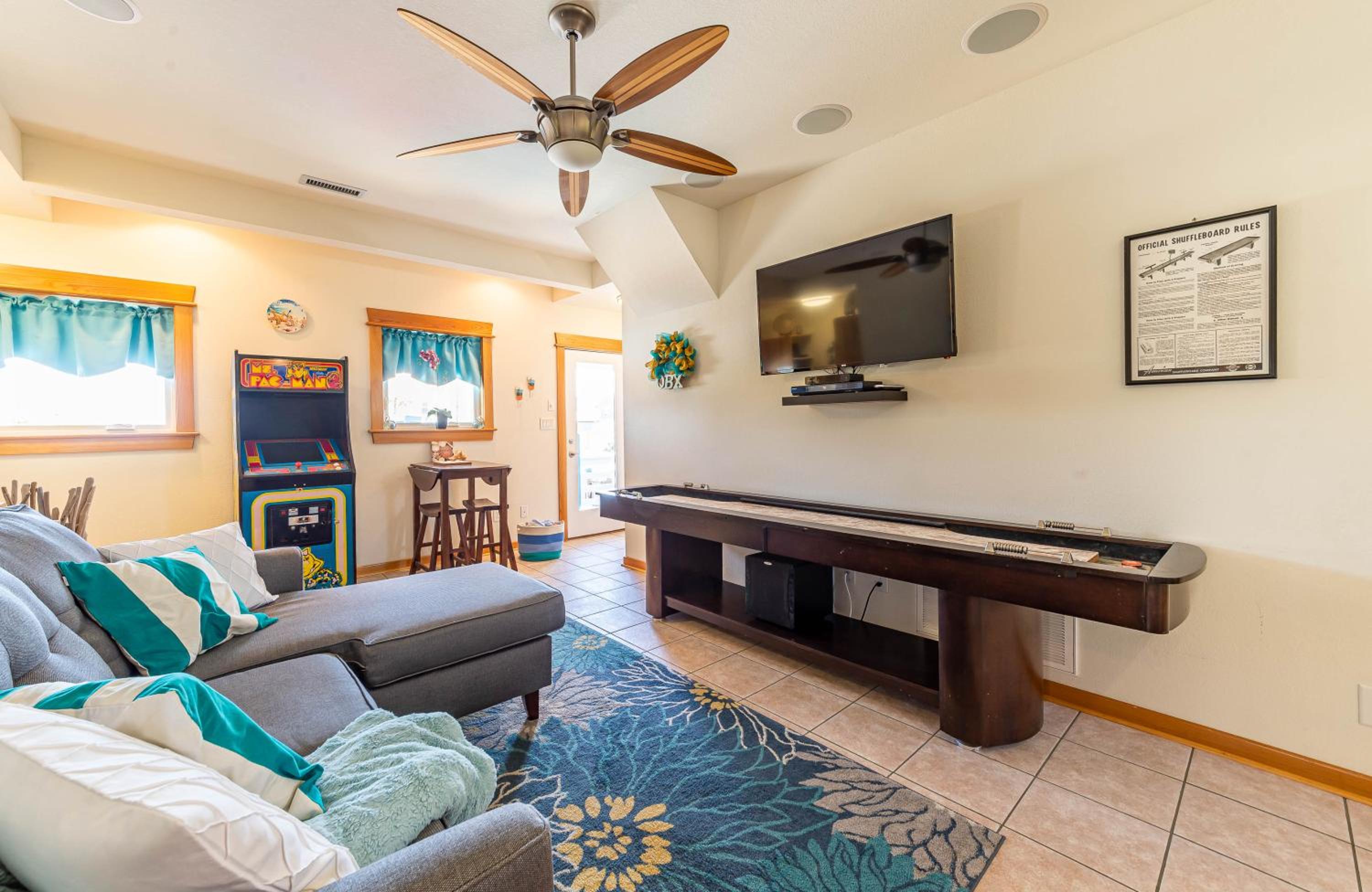 Everybody Loves...Sand, Sun & Fun - KDH MP 5.5, Ocean View, 100 Yds to Beach, Pool, Fire Pit, Flex Stays