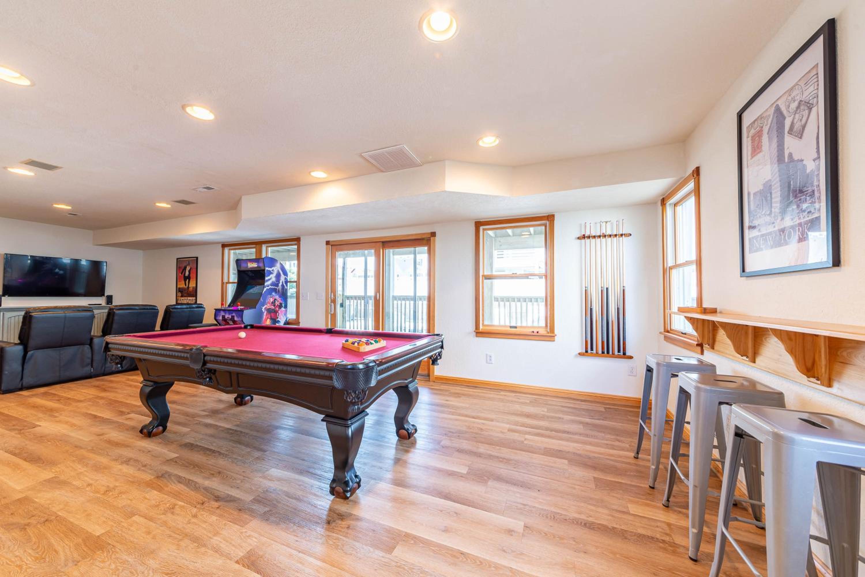 Carolina Getaway - Corolla, Ocean Sands, 150 Yds to Beach, Pool, Hot Tub, Pool Table, Arcade Game