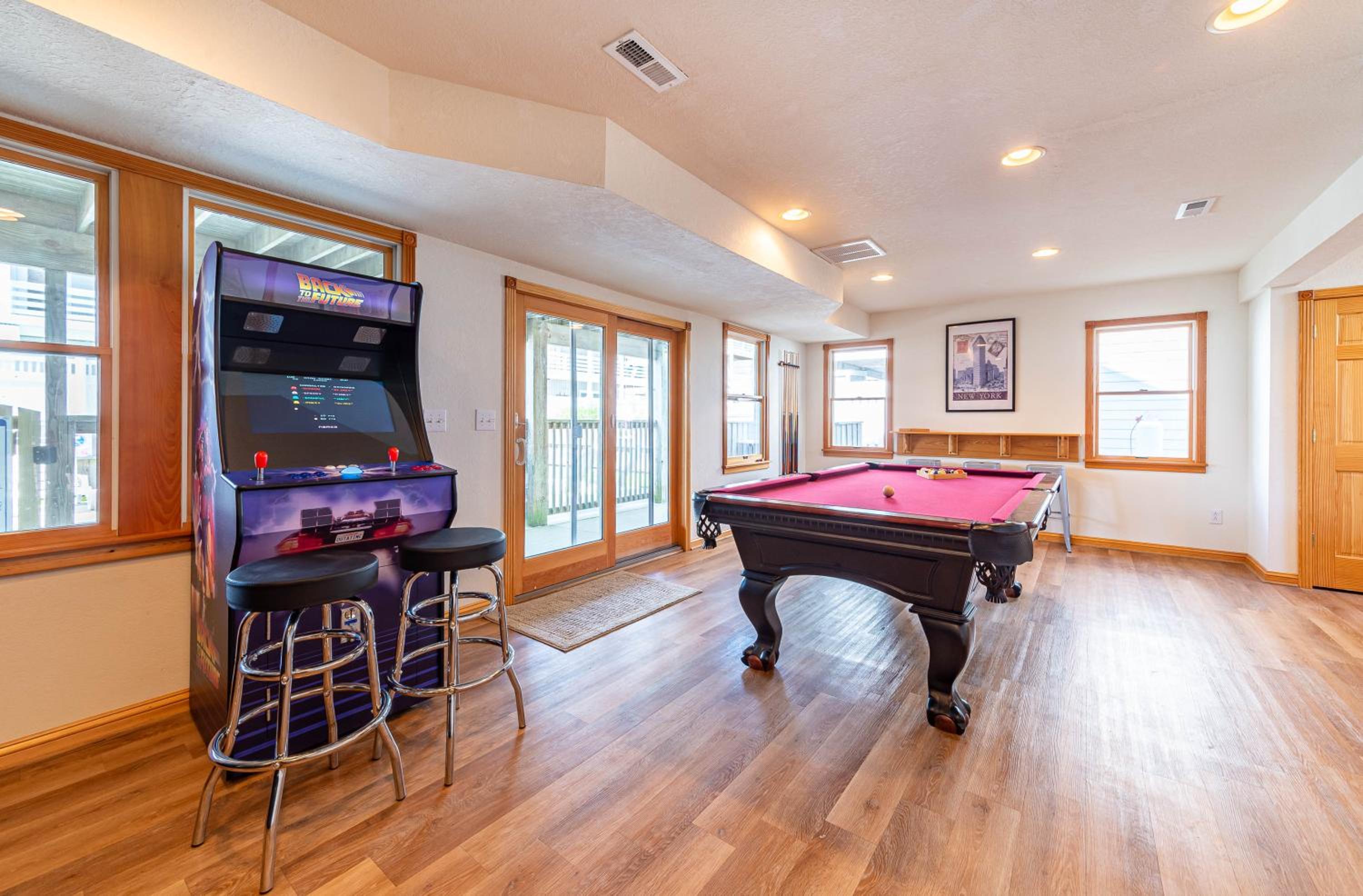 Carolina Getaway - Corolla, Ocean Sands, 150 Yds to Beach, Pool, Hot Tub, Pool Table, Arcade Game