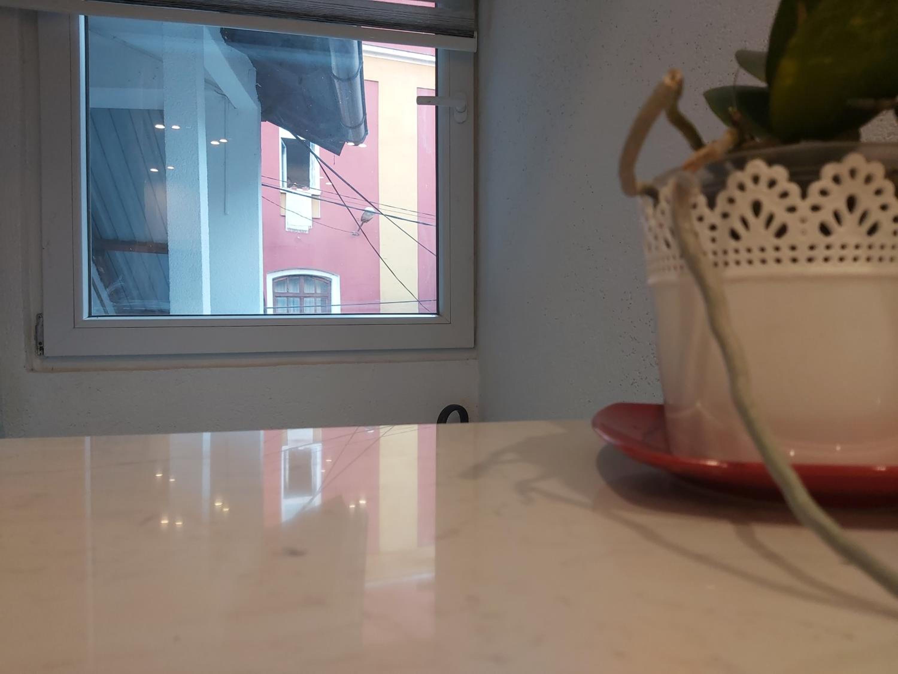 Walk Everywhere - Old Town Apartment