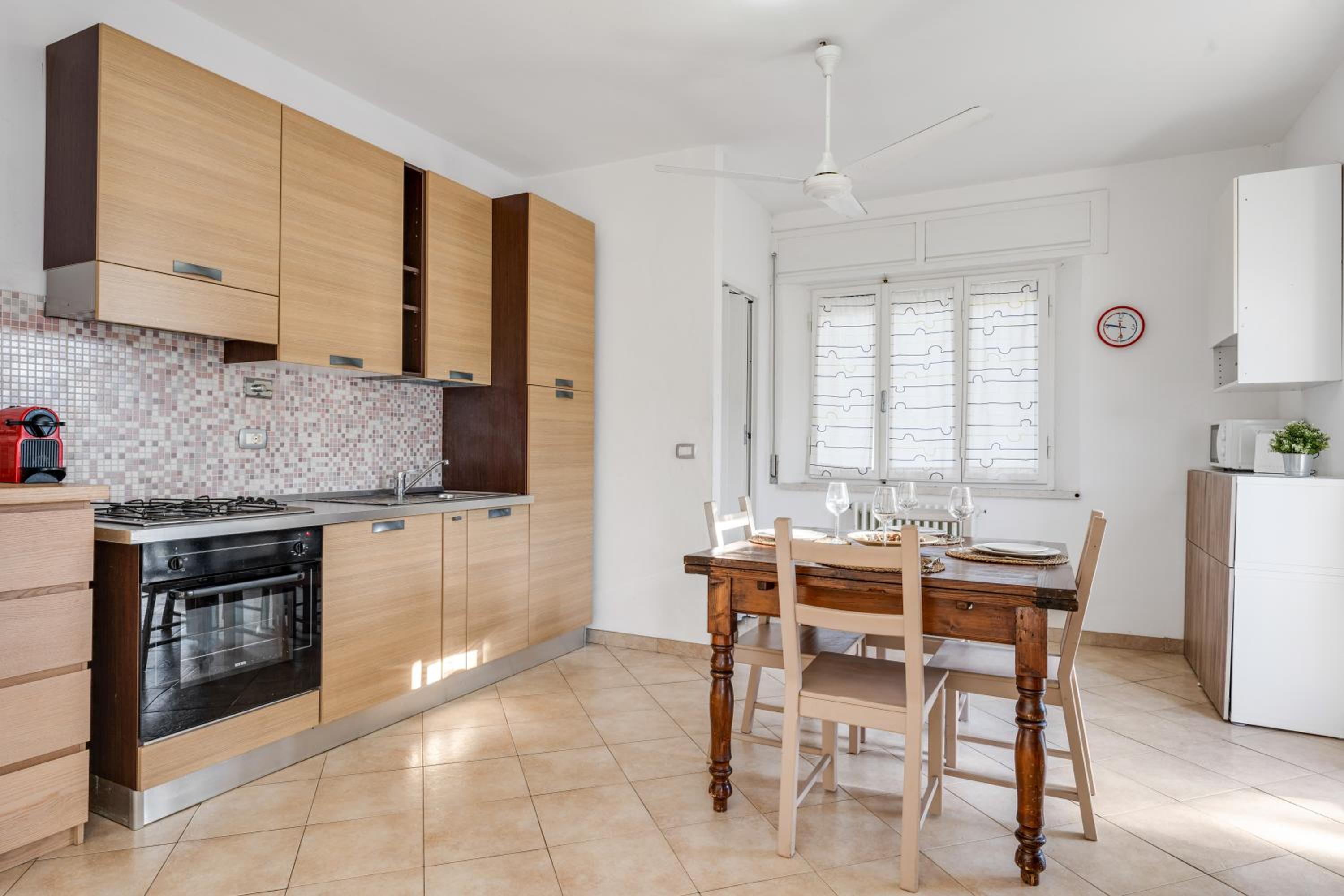 Casa Fiora, a 50 m dal mare view 5