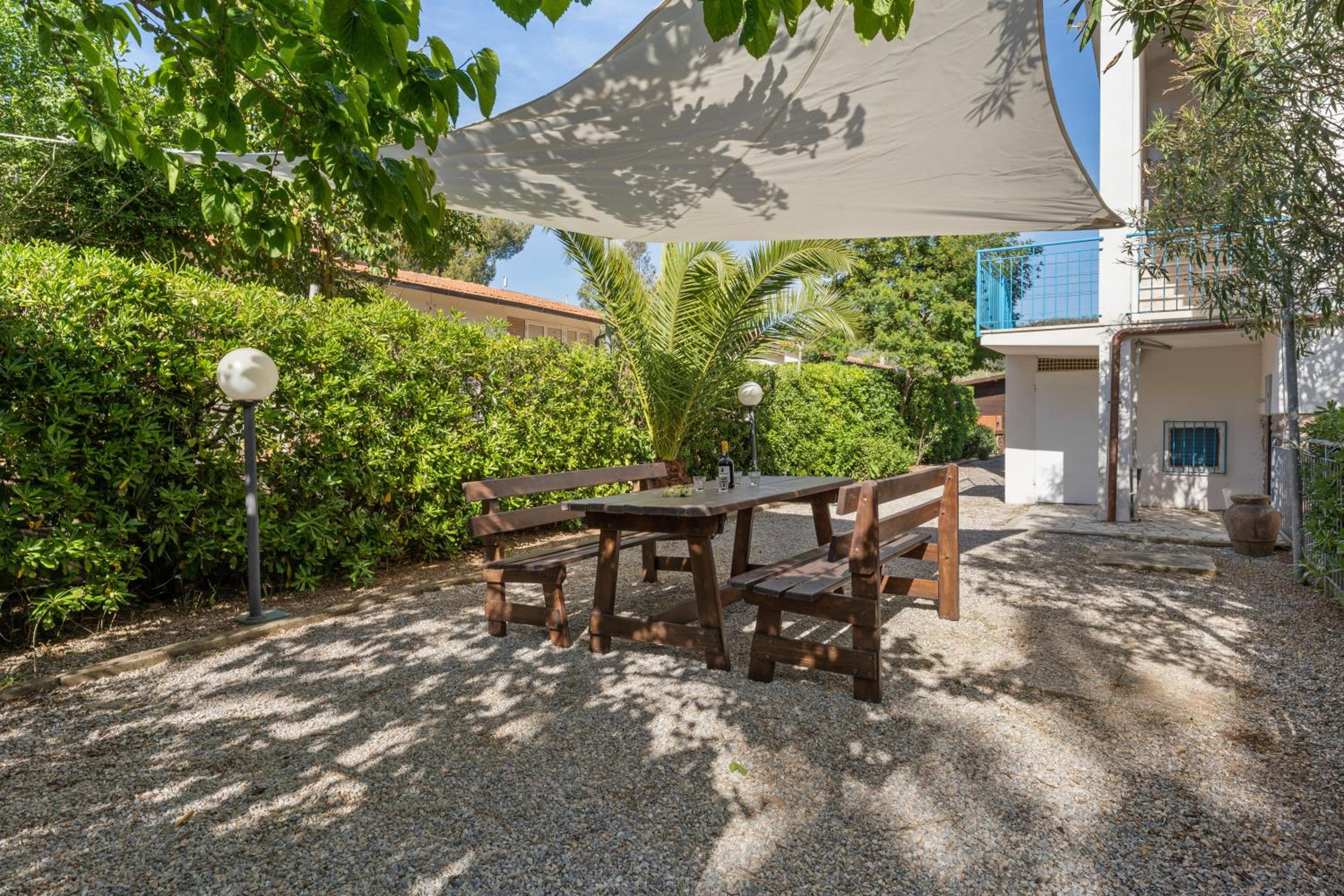 Casa Fiora, a 50 m dal mare view 2