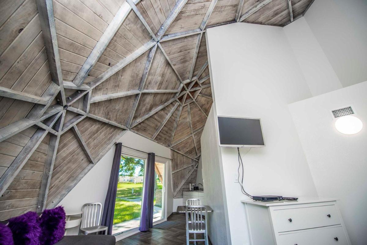 Clermont Vacations - STUDIO 02 - Lake Sumner - Property Image 5