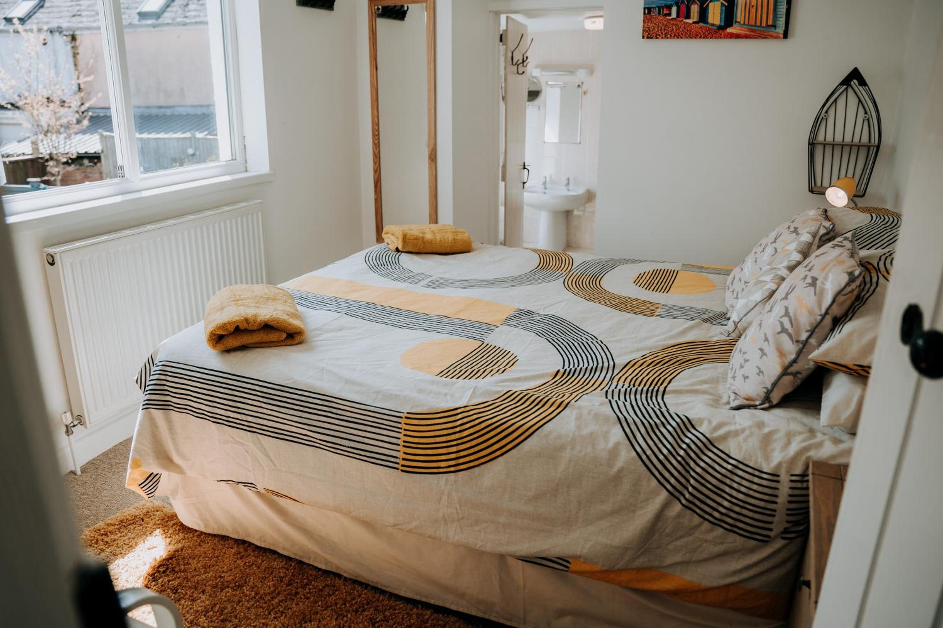 Hamilton Lodge - Cottage sleeps 8 view 3