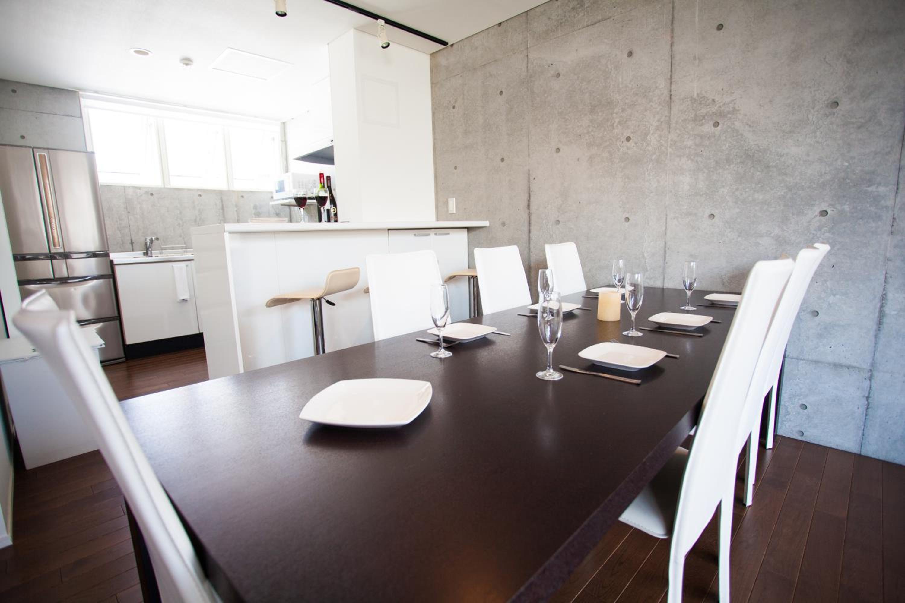 Full Circle Apartments
