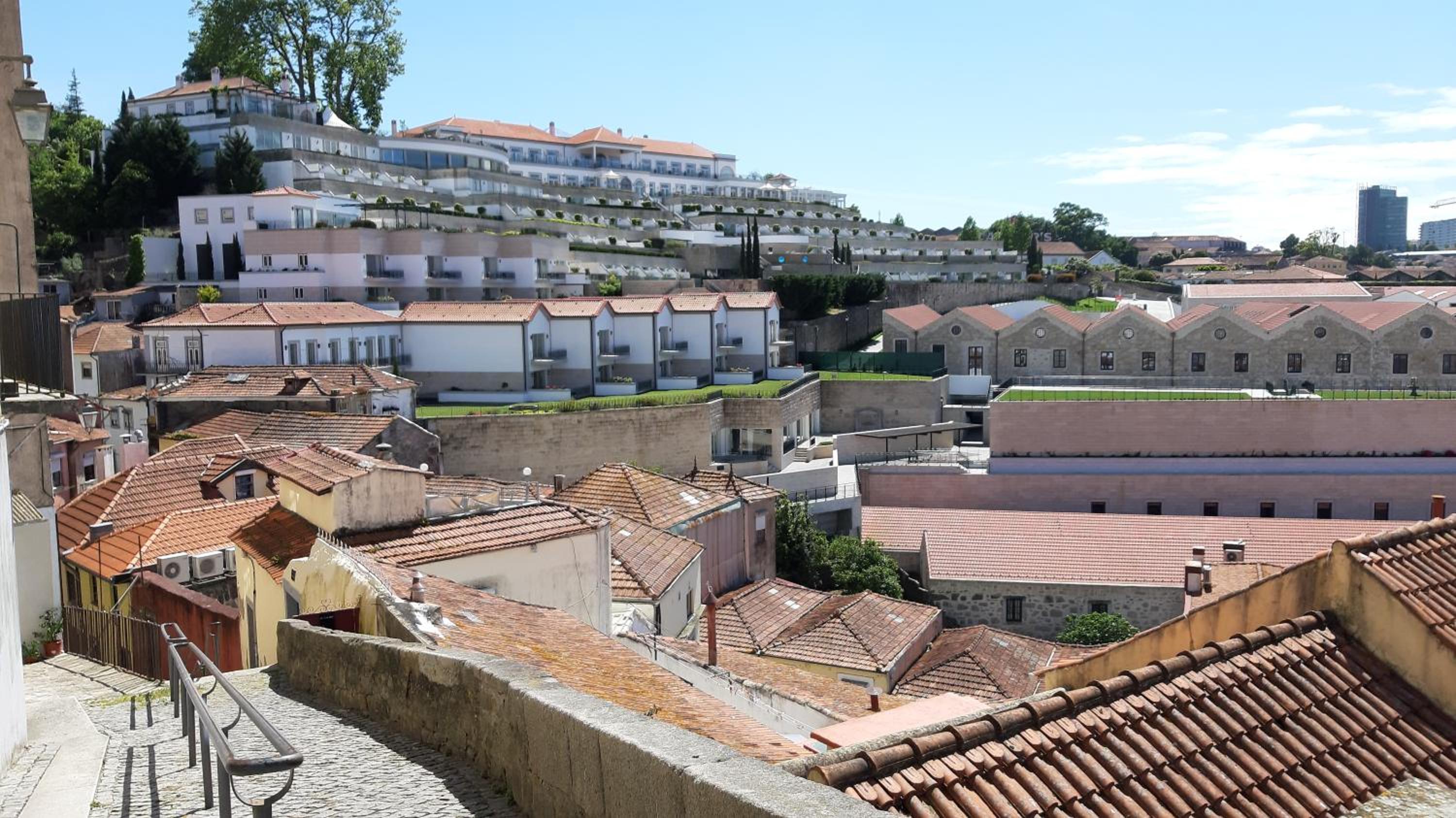 Modern house - air cond, free parking, breakfast, by Porto with Love LDA view 4
