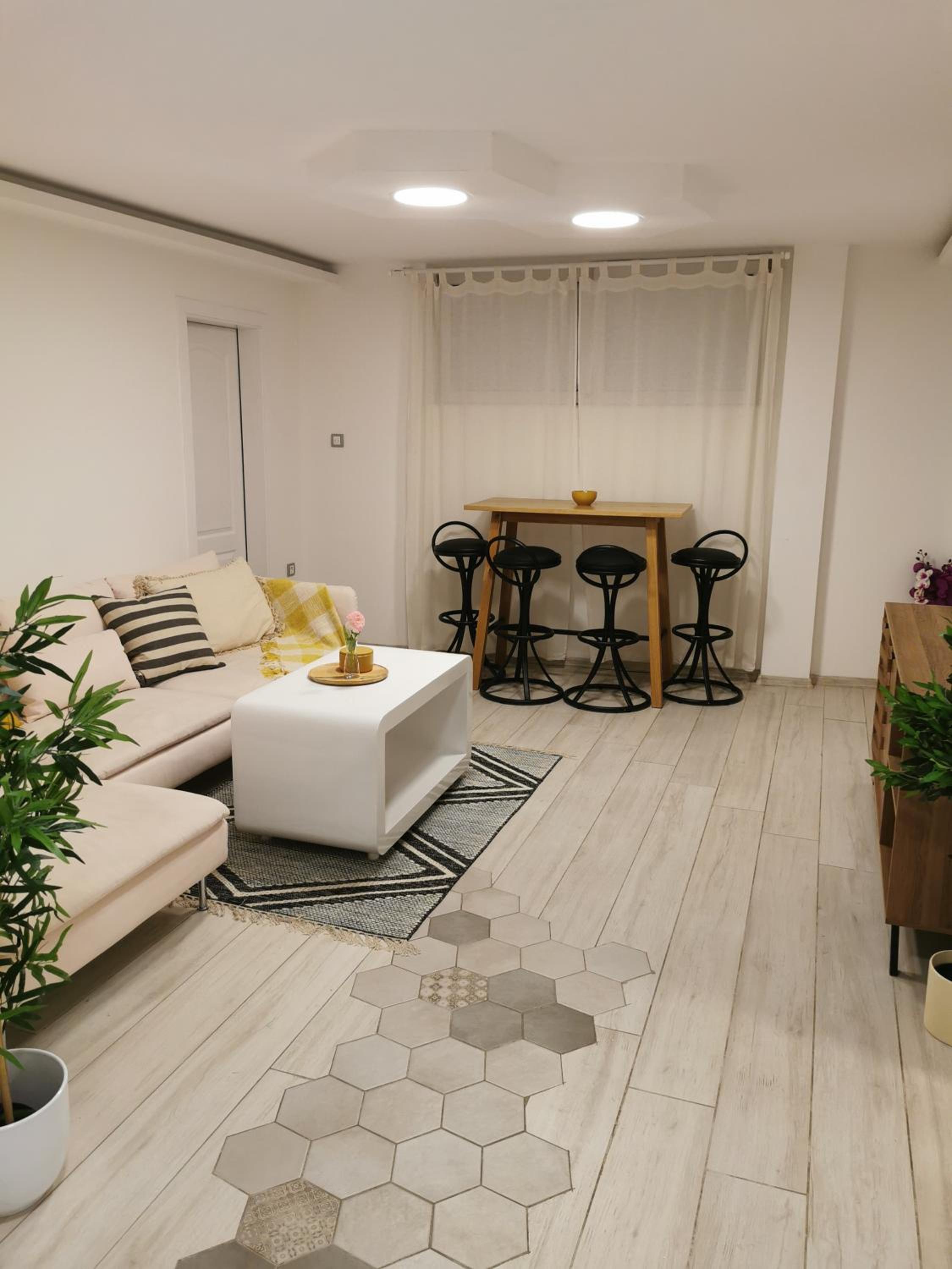 Apartman Tea view 3