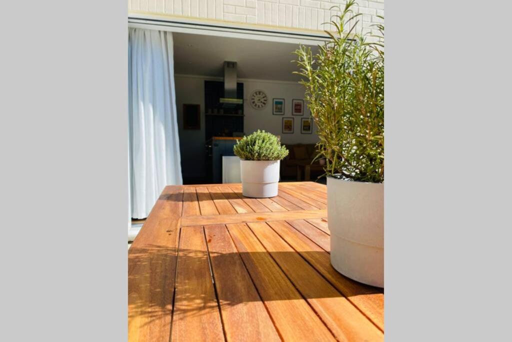 Luxury Apartment-Golden Triangle, Parking & Garden view 3