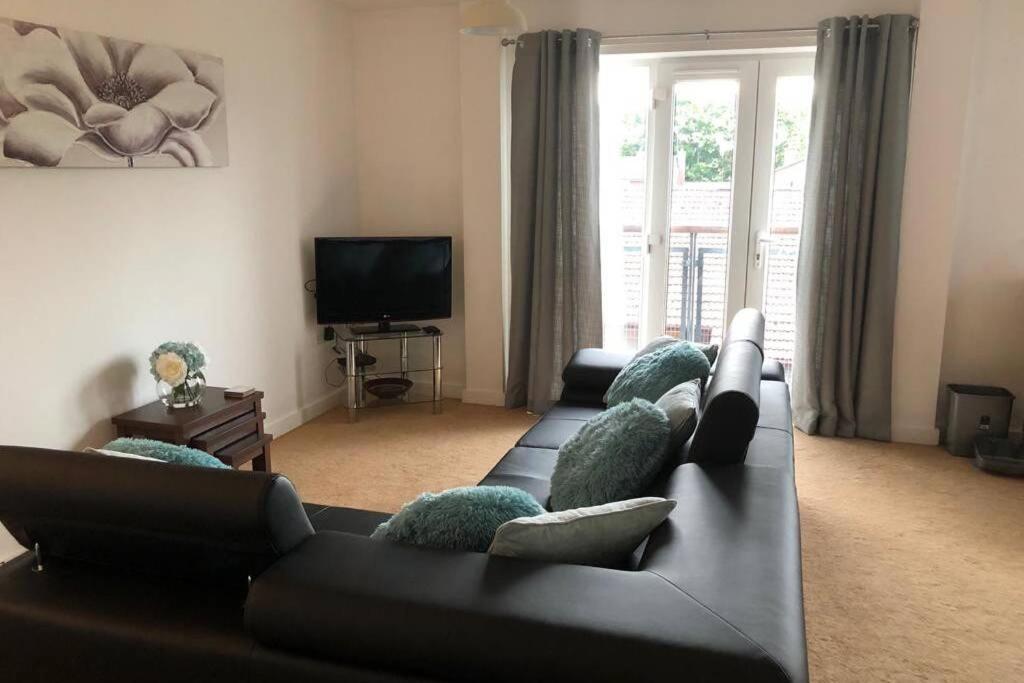 Liverpool, Superb City Centre Apartment With Parking view 2