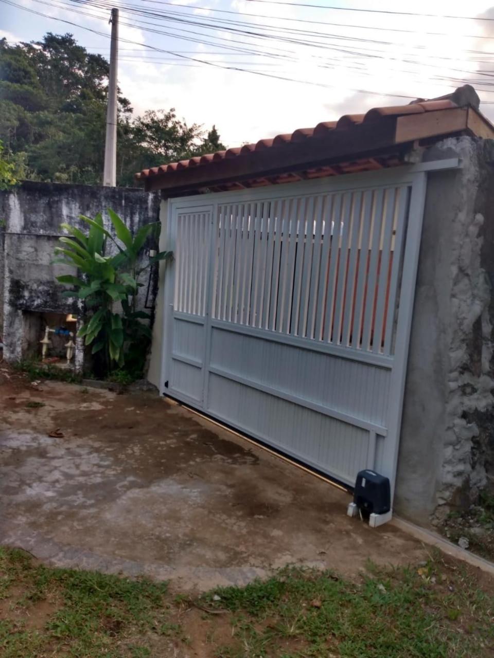 Piscina climatizada, jacuzzi e com grande área verde