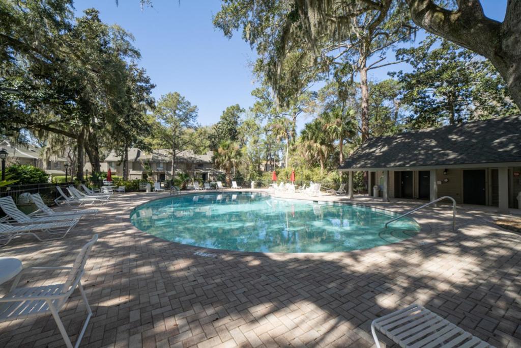 Golf View Two BR King & Queen Golf Views Bikes & Beach Gear included view 5