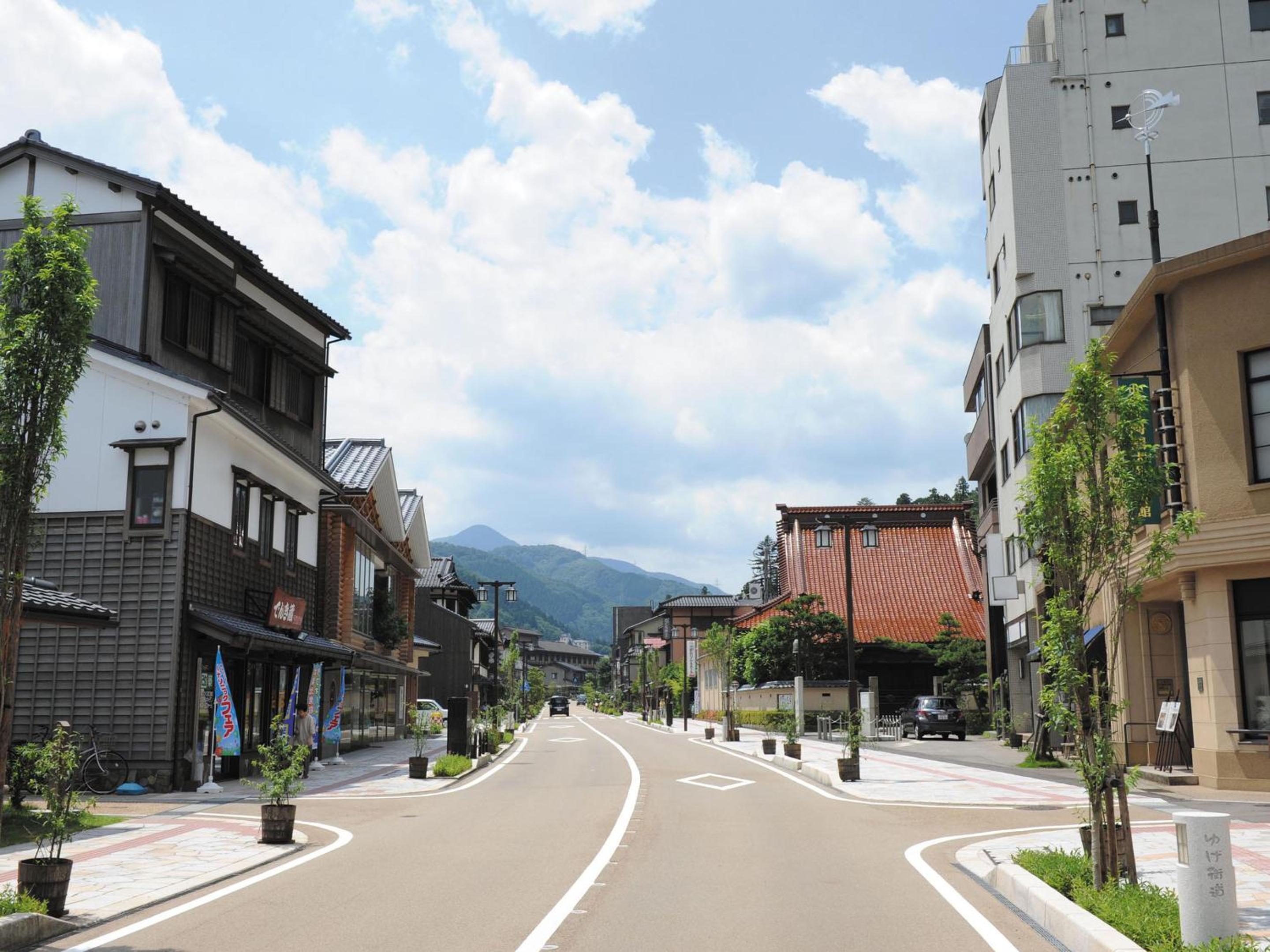 Ooedo Onsen Monogatari Premium Yamanaka Grand Hotel