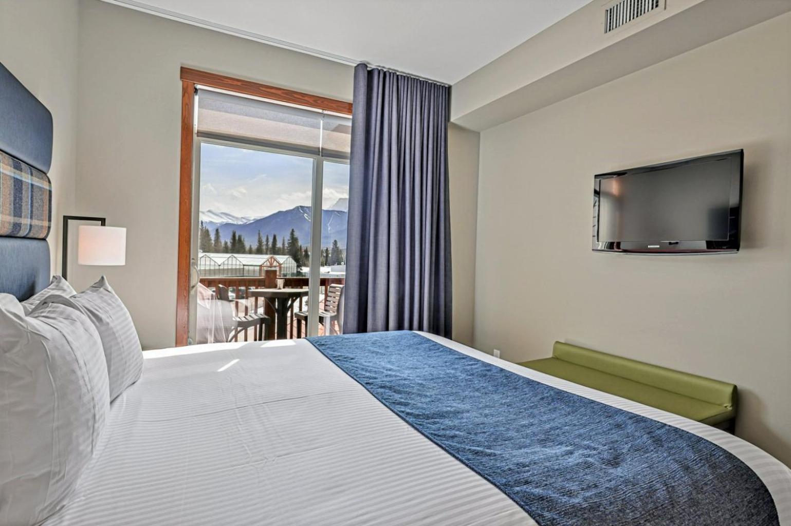 Stoneridge Mountain Resort managed by Little Sister Getaways