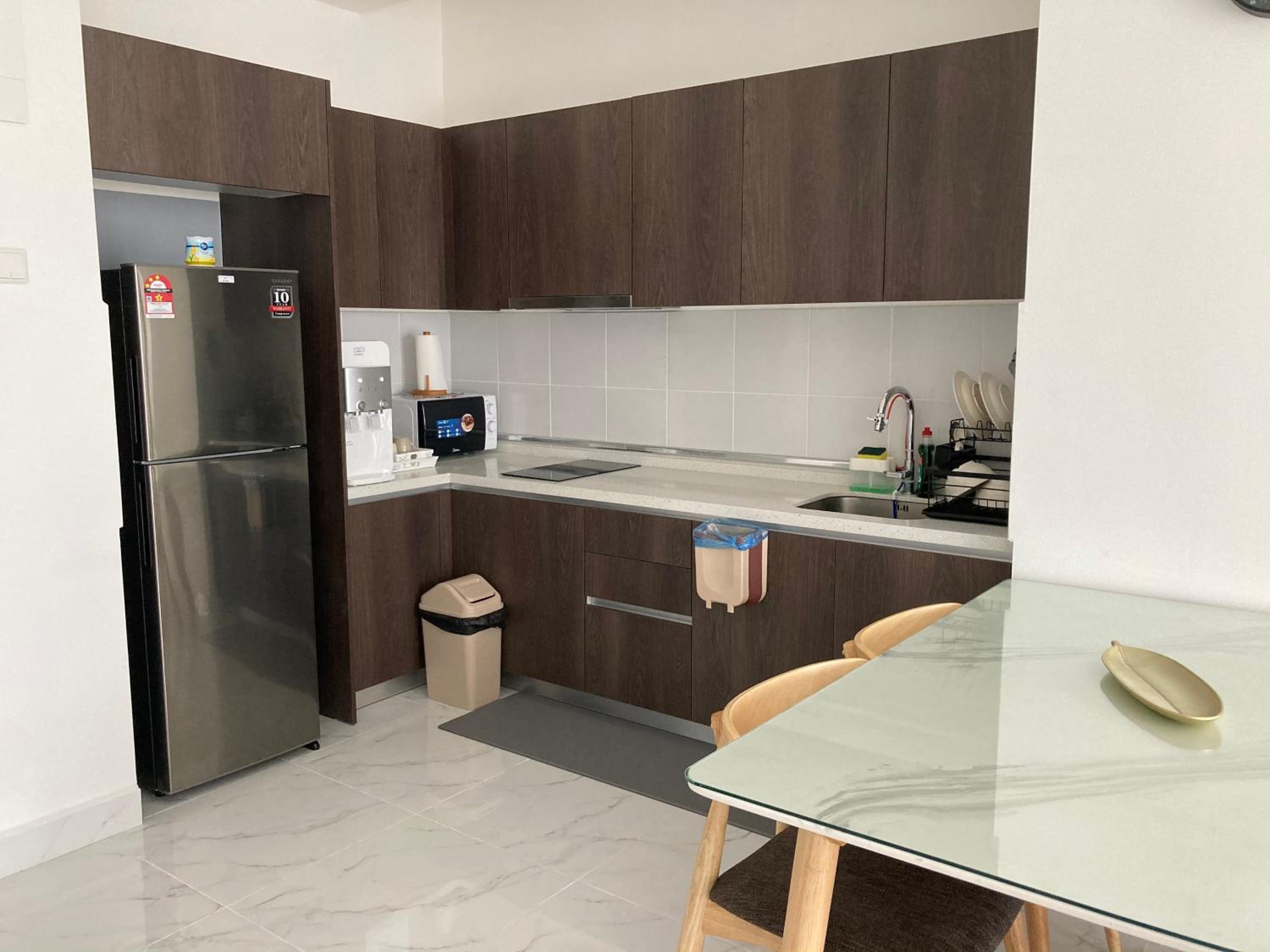 FREE NETFLIX! ZAs Suite at Troika Residence, KB photo 2