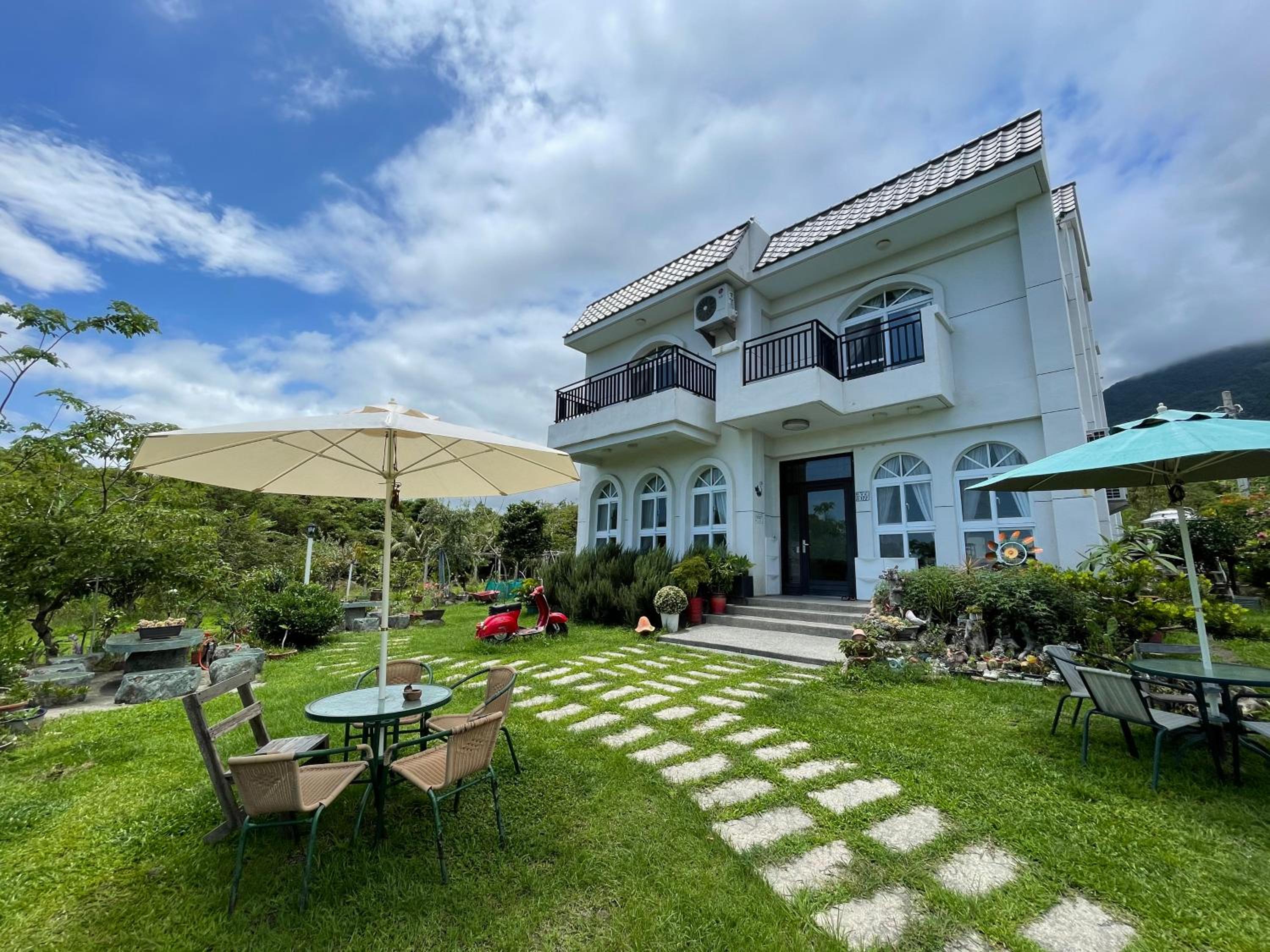 Lanshan House