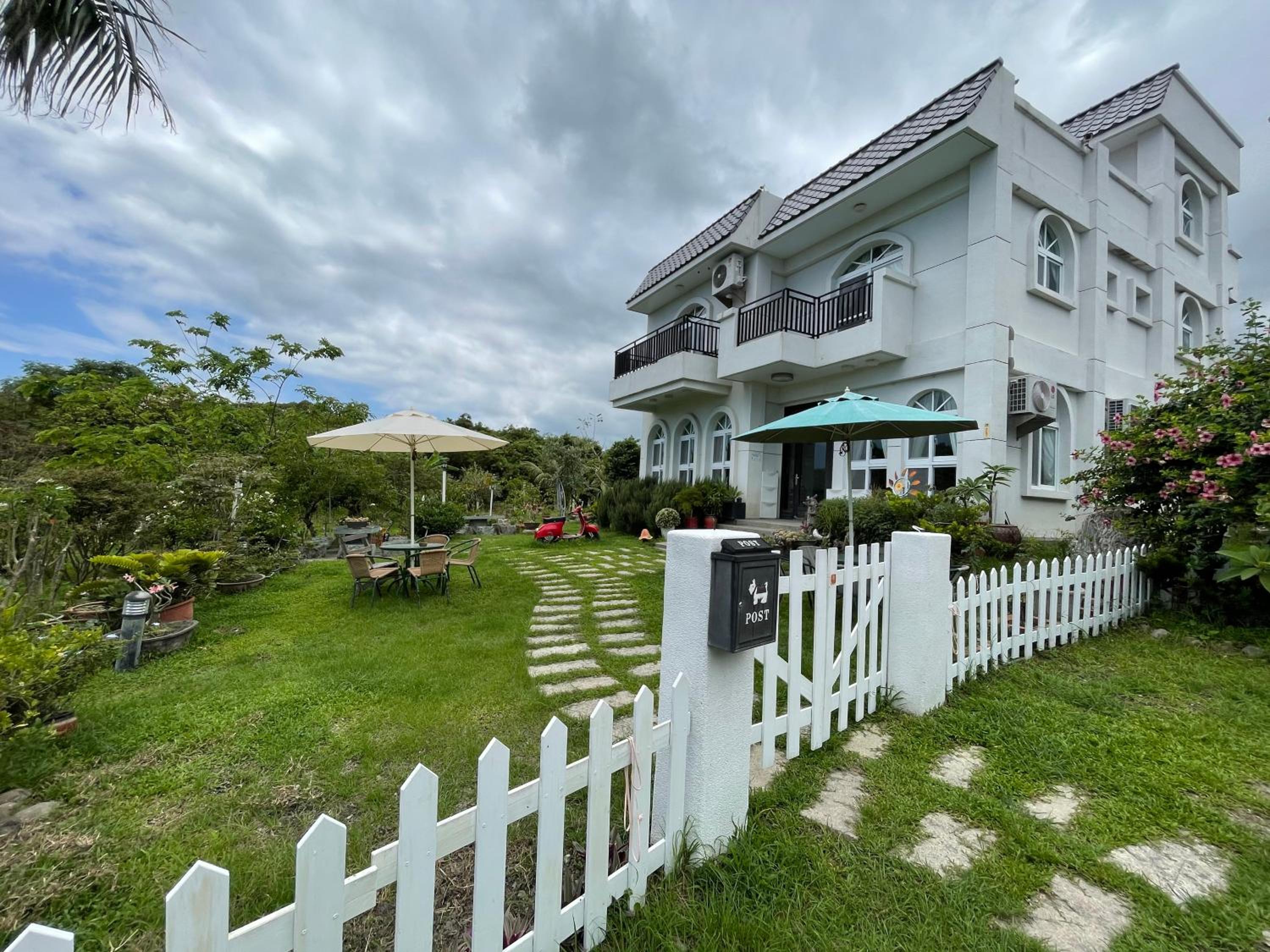 Lanshan House
