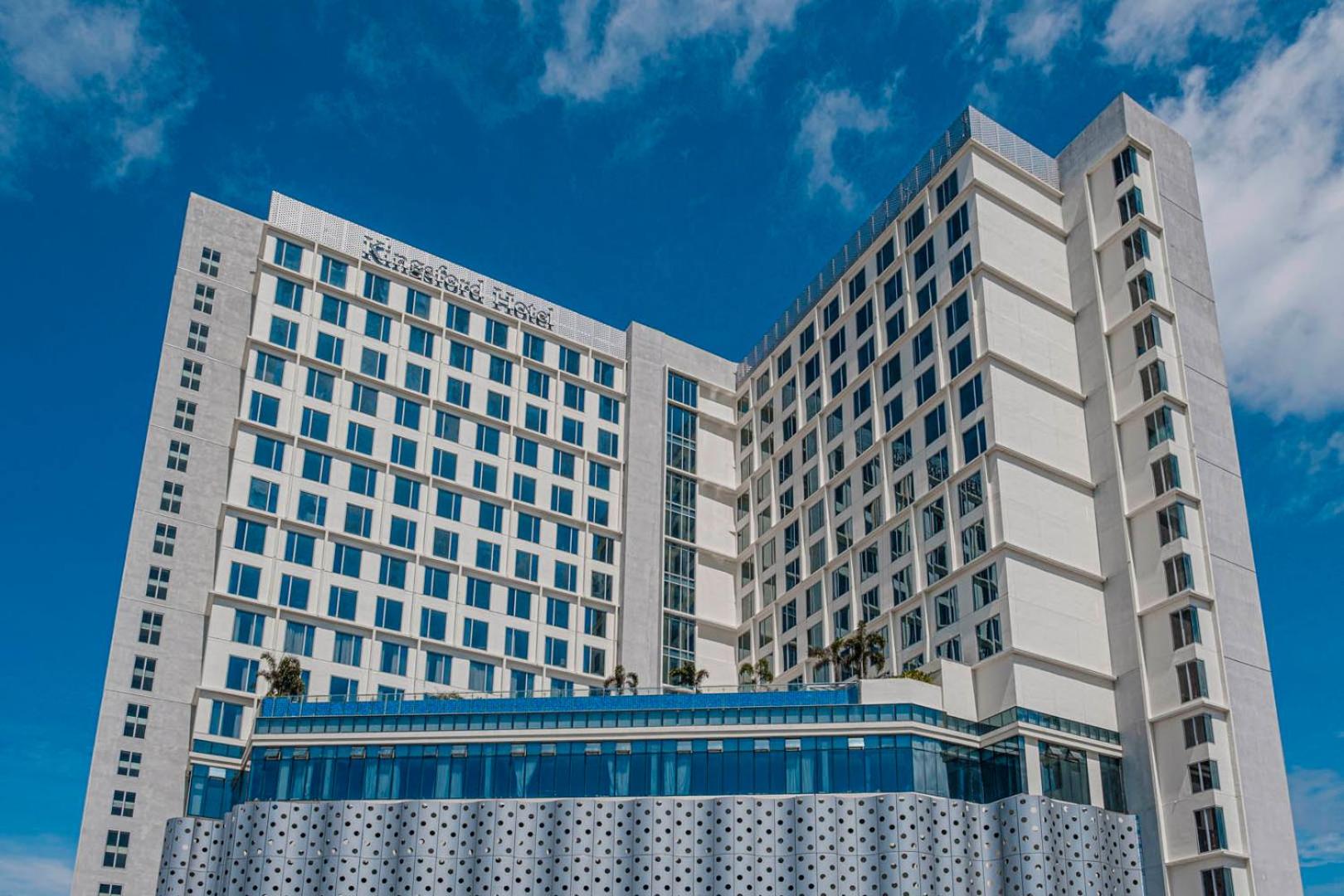 Hotel Kingsford Hotel Manila - Image 1
