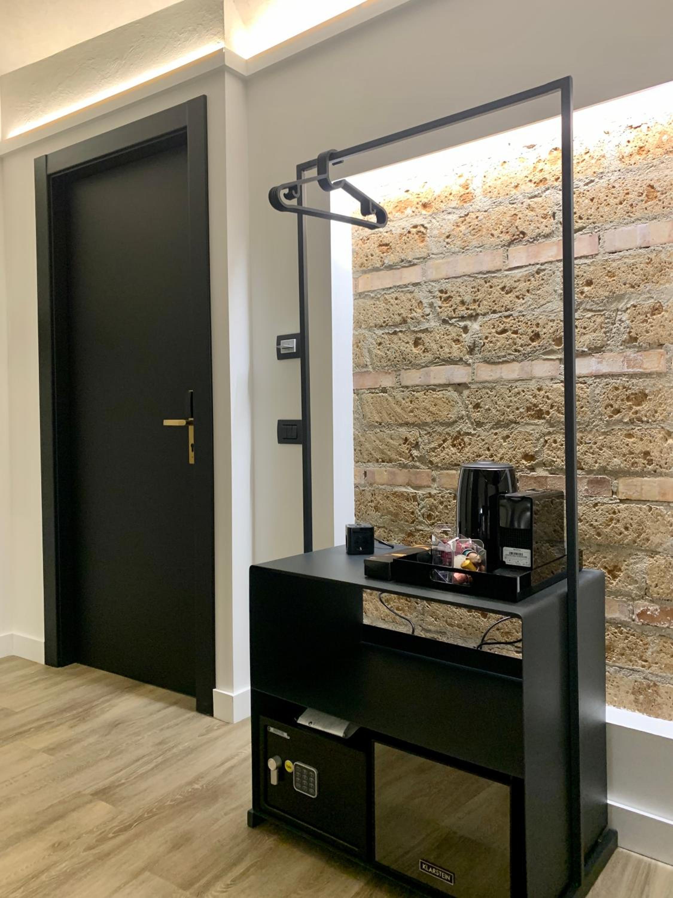 Toledo Boutique Rooms