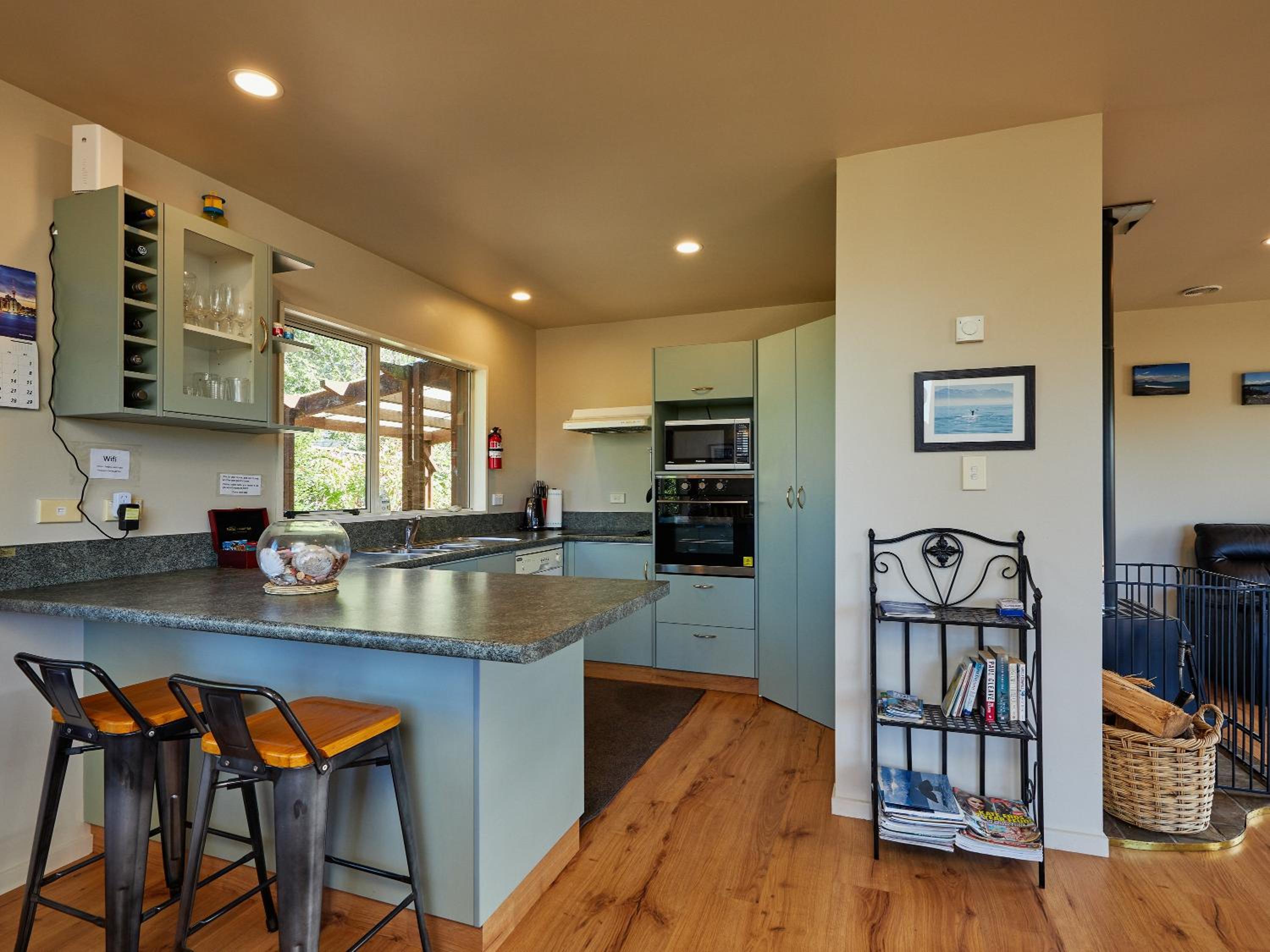 Protea House - Kaikoura Holiday Home