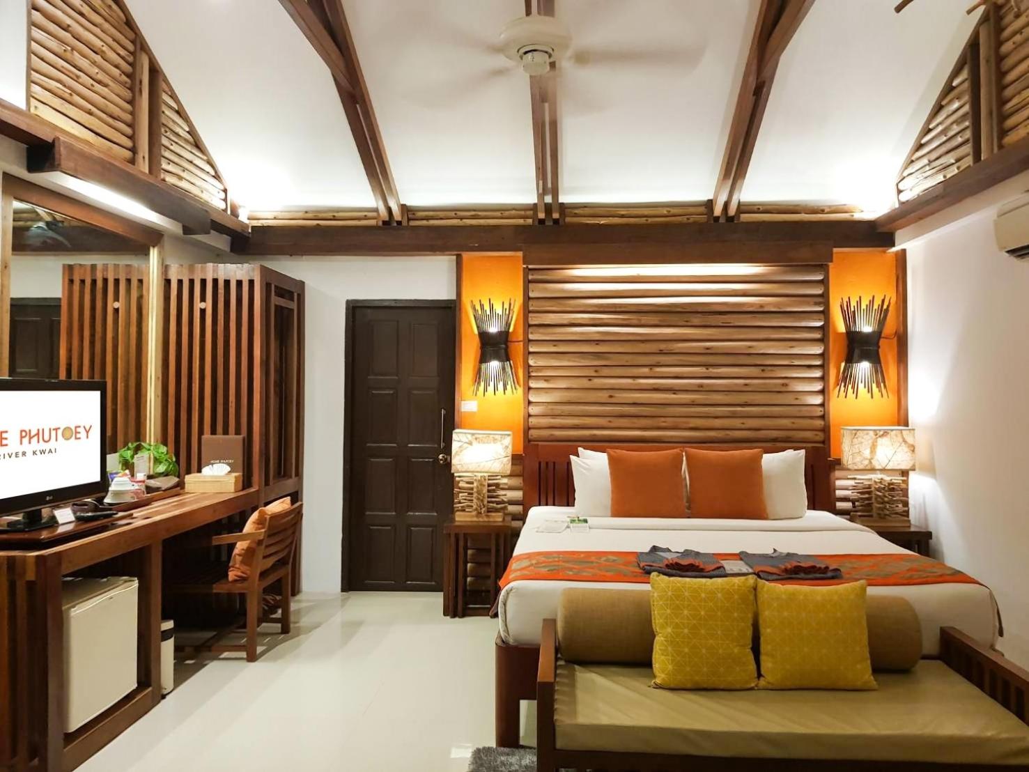 Home Phutoey River Kwai Hotspring & Nature Resort