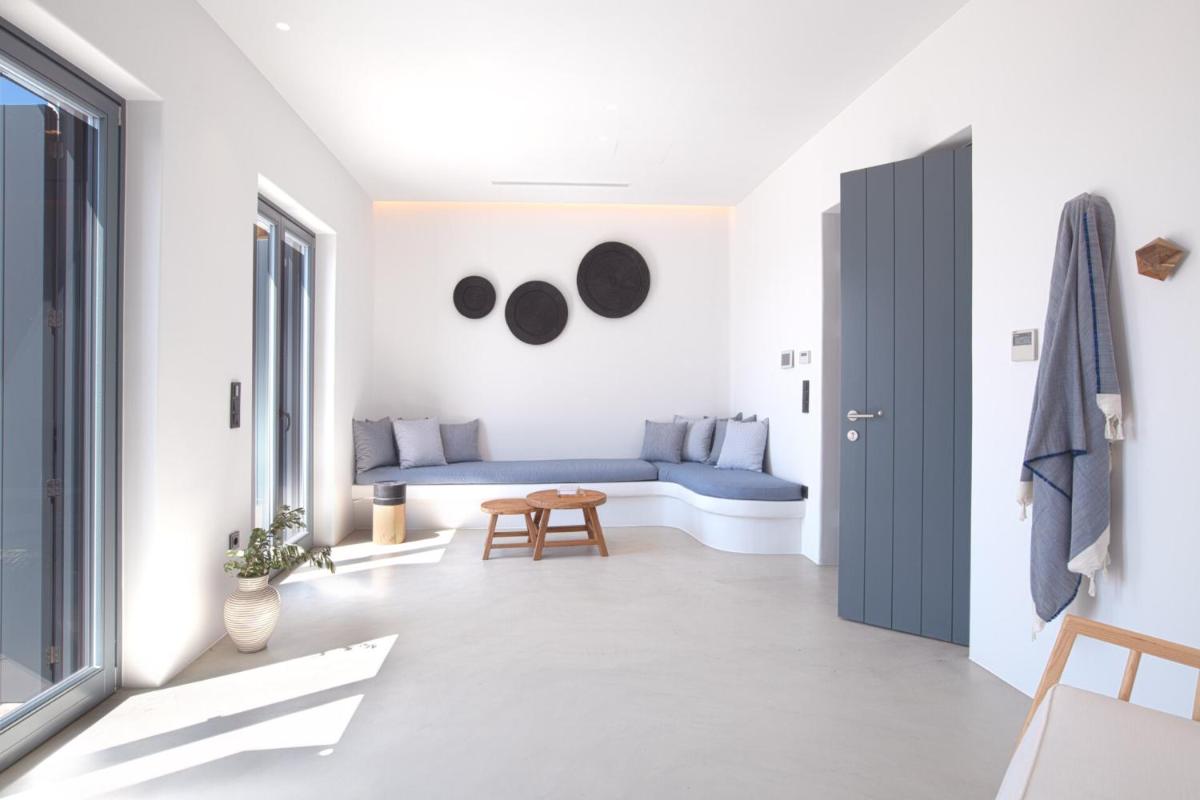 Villa Tourmaline by Mykonos Rocks photo 3