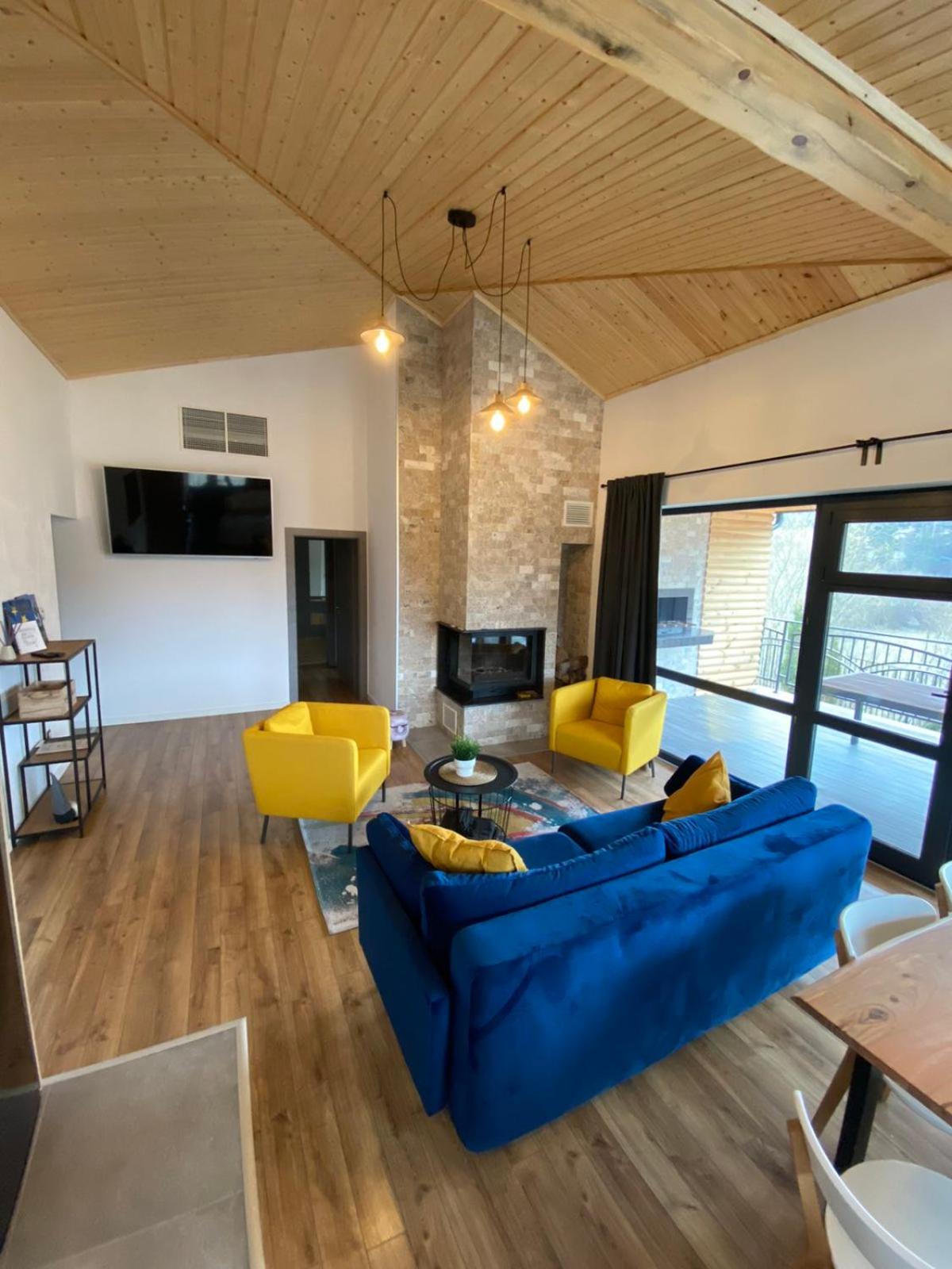 Villa Dea & Villa Ina - Villas & SPA Park in Velingrad by Flat Mаnager view 4