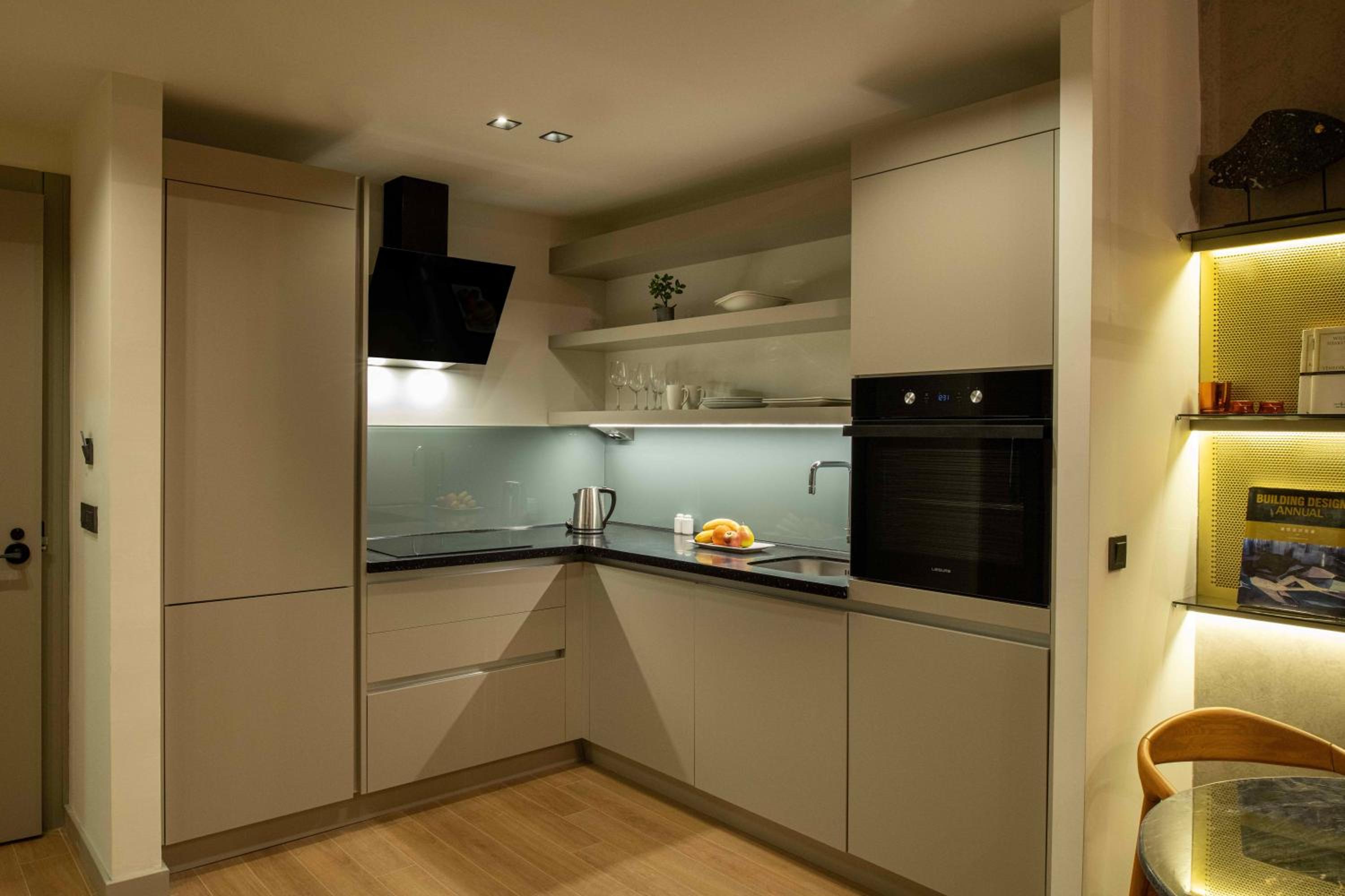 G Tower Furnished Apartment Rentals