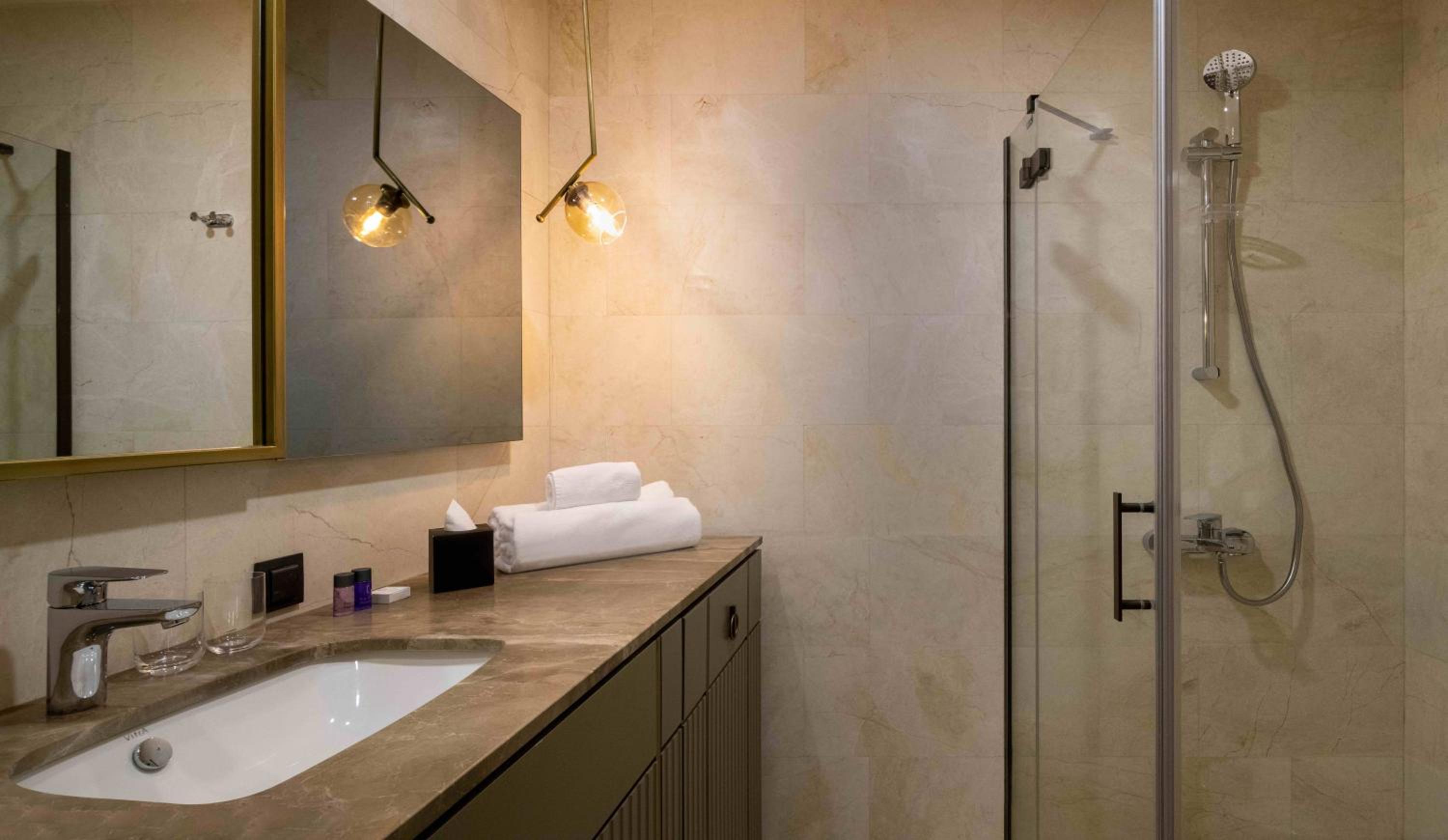 G Tower Furnished Apartment Rentals