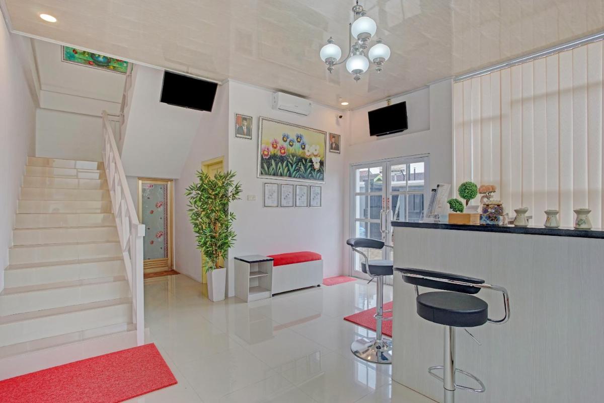 hotel reception