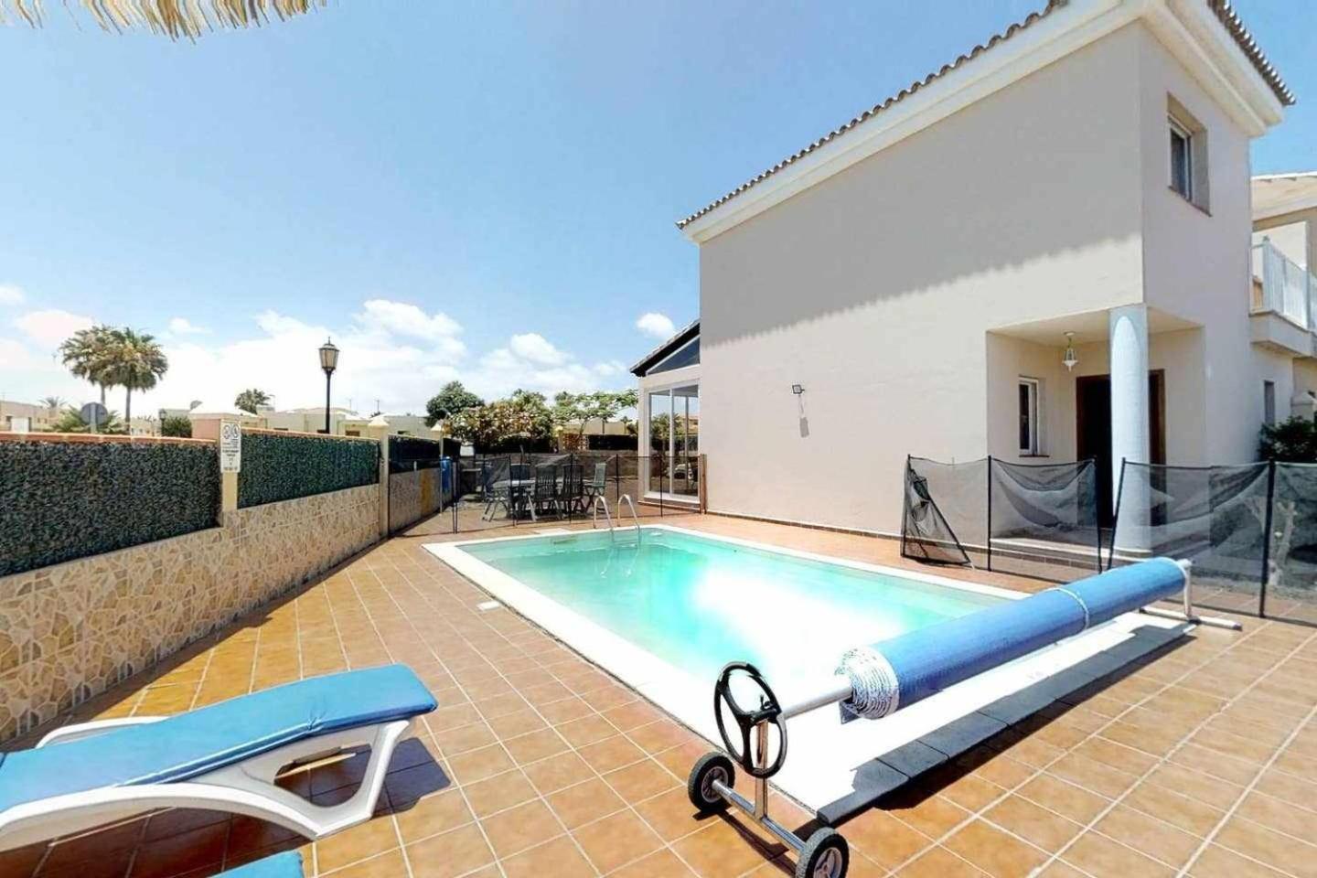 Anju villas, VILLA AT 100 METERS FAR OF THE BEACH view 3