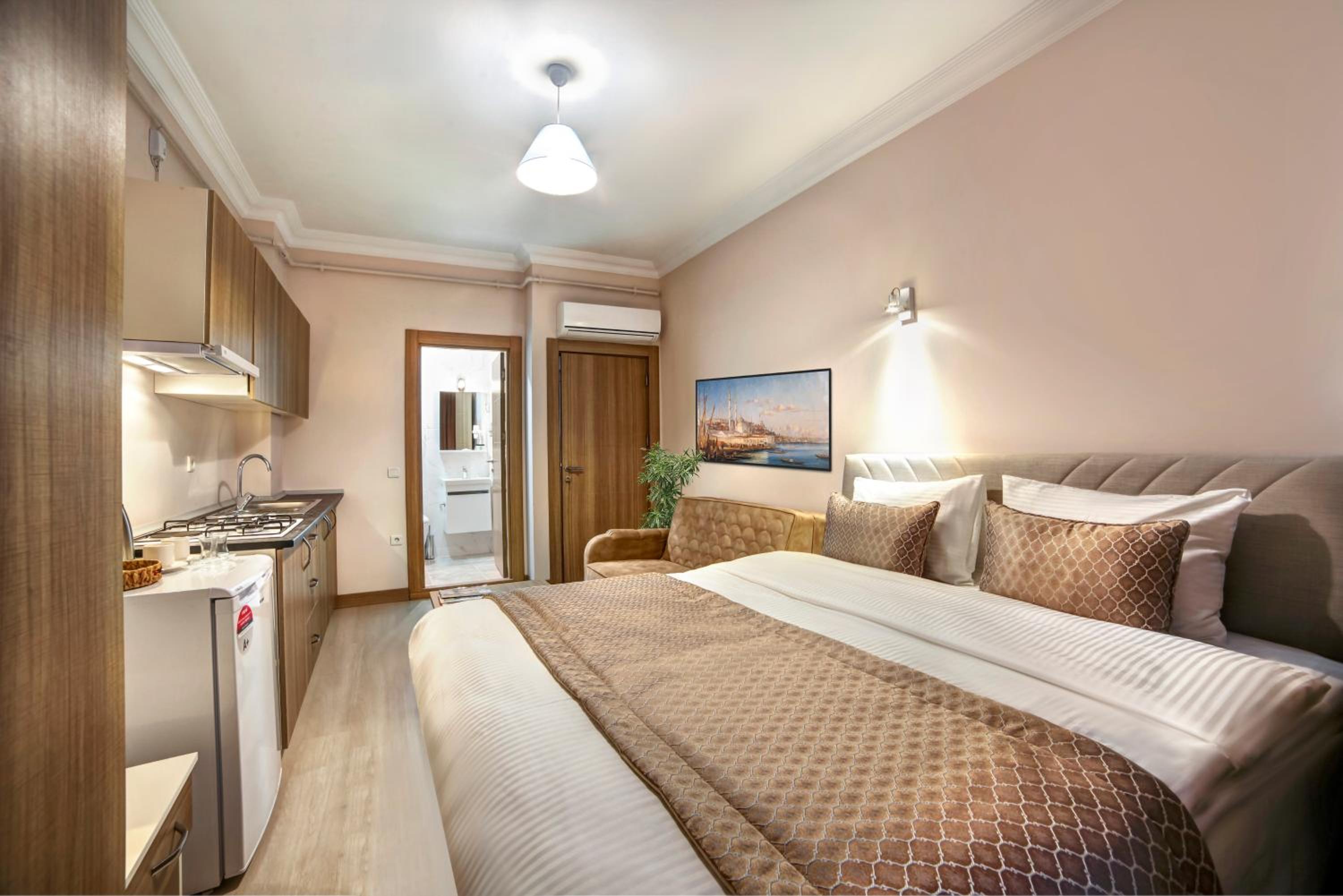 SEVEN ROSES APART OTEL - Image 9