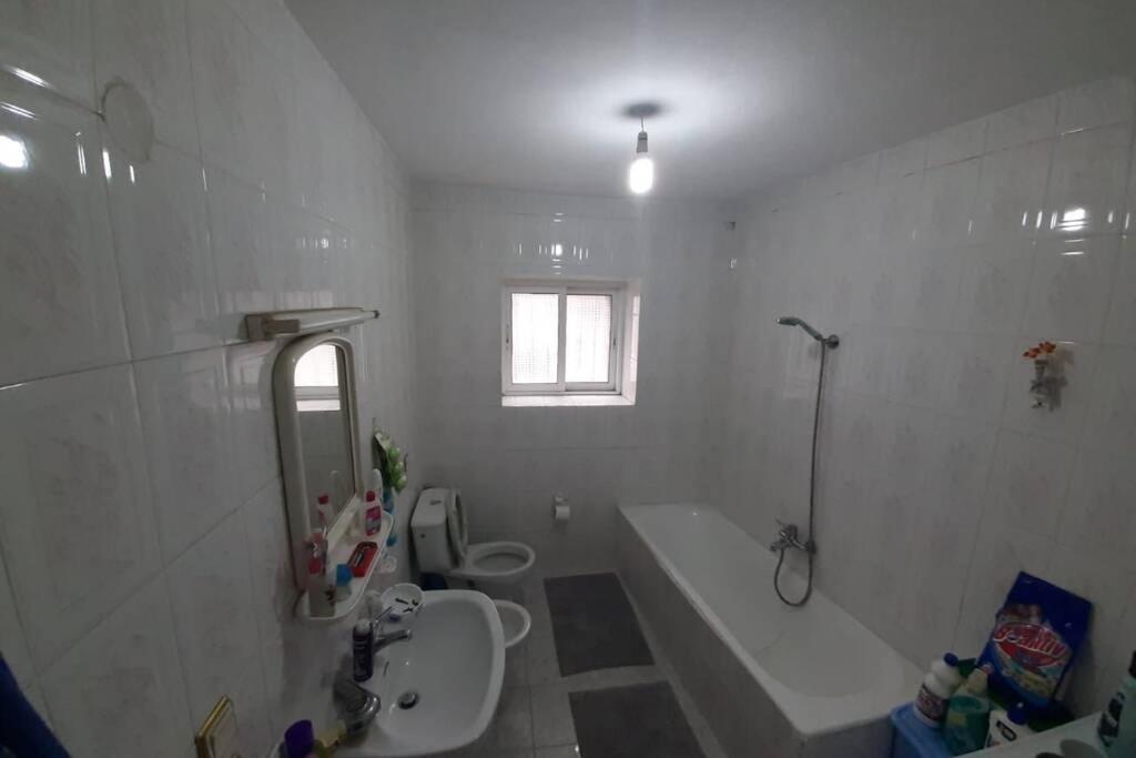 Leka GuestHouse