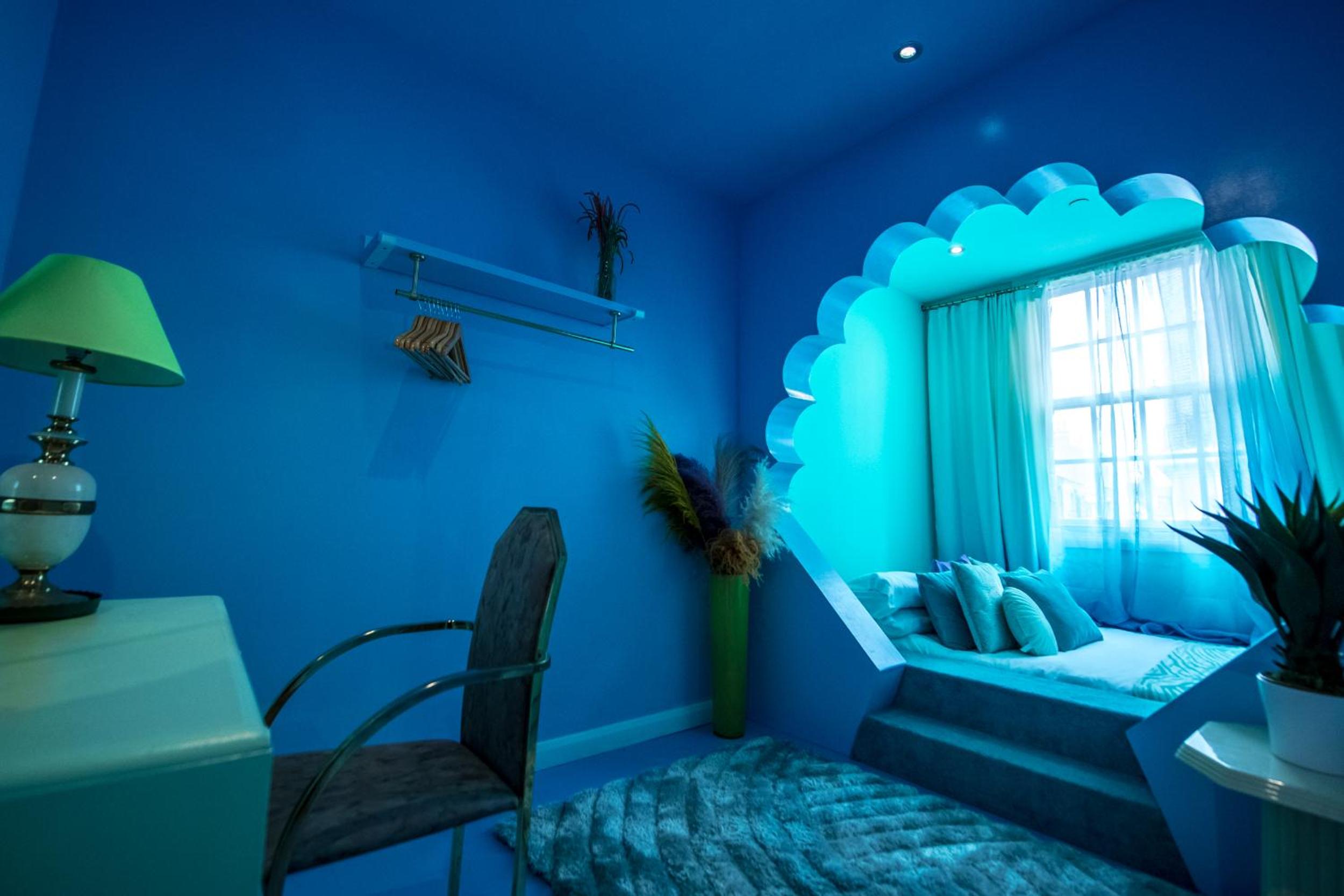 hotel room