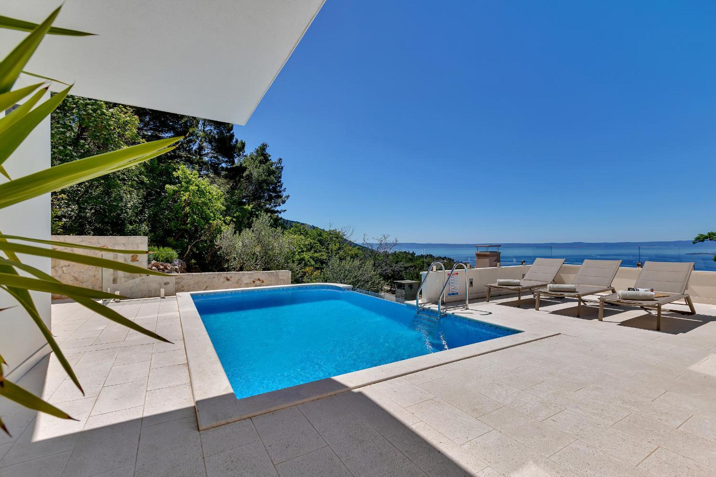 Villa Prestige view 4