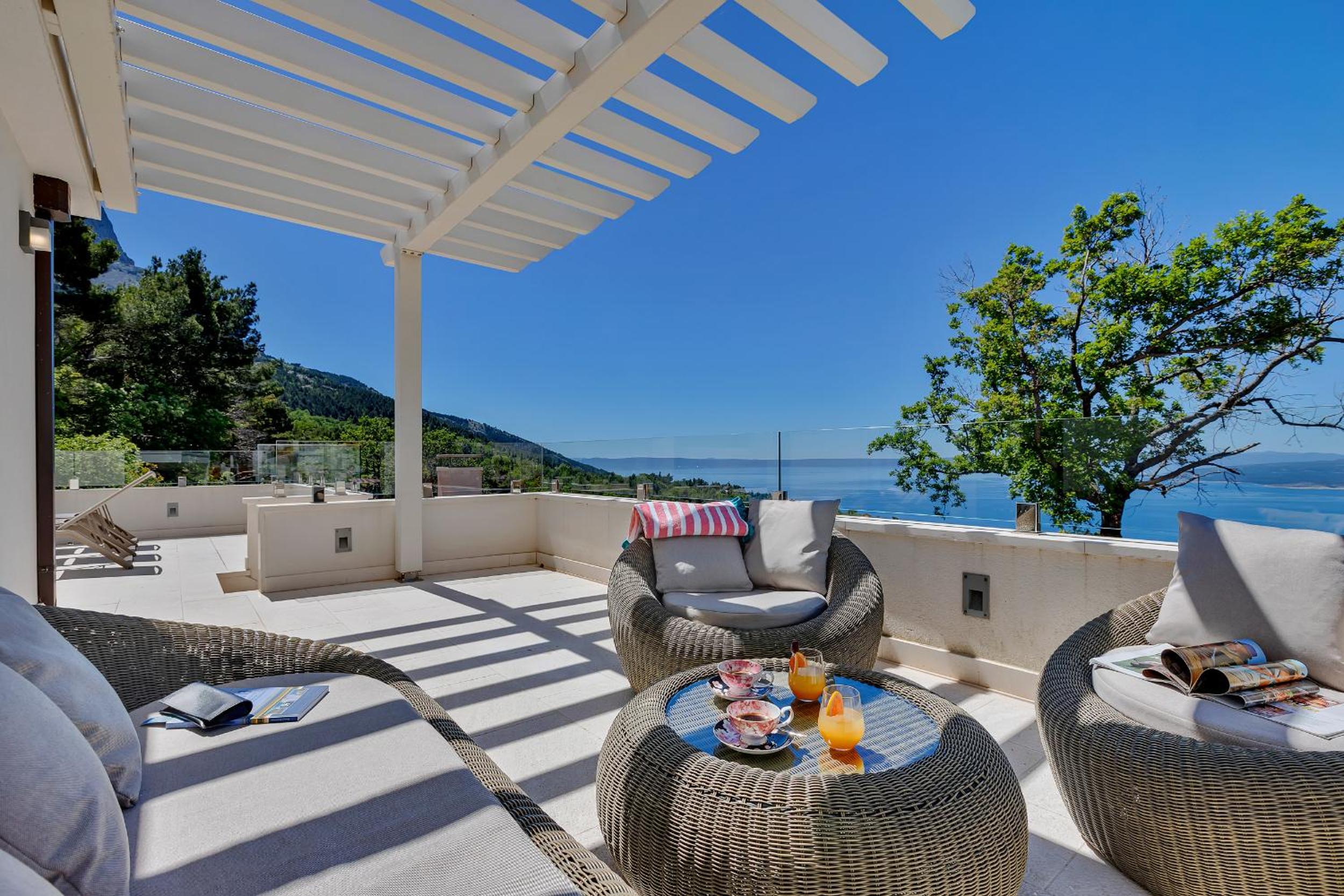 Villa Prestige view 3