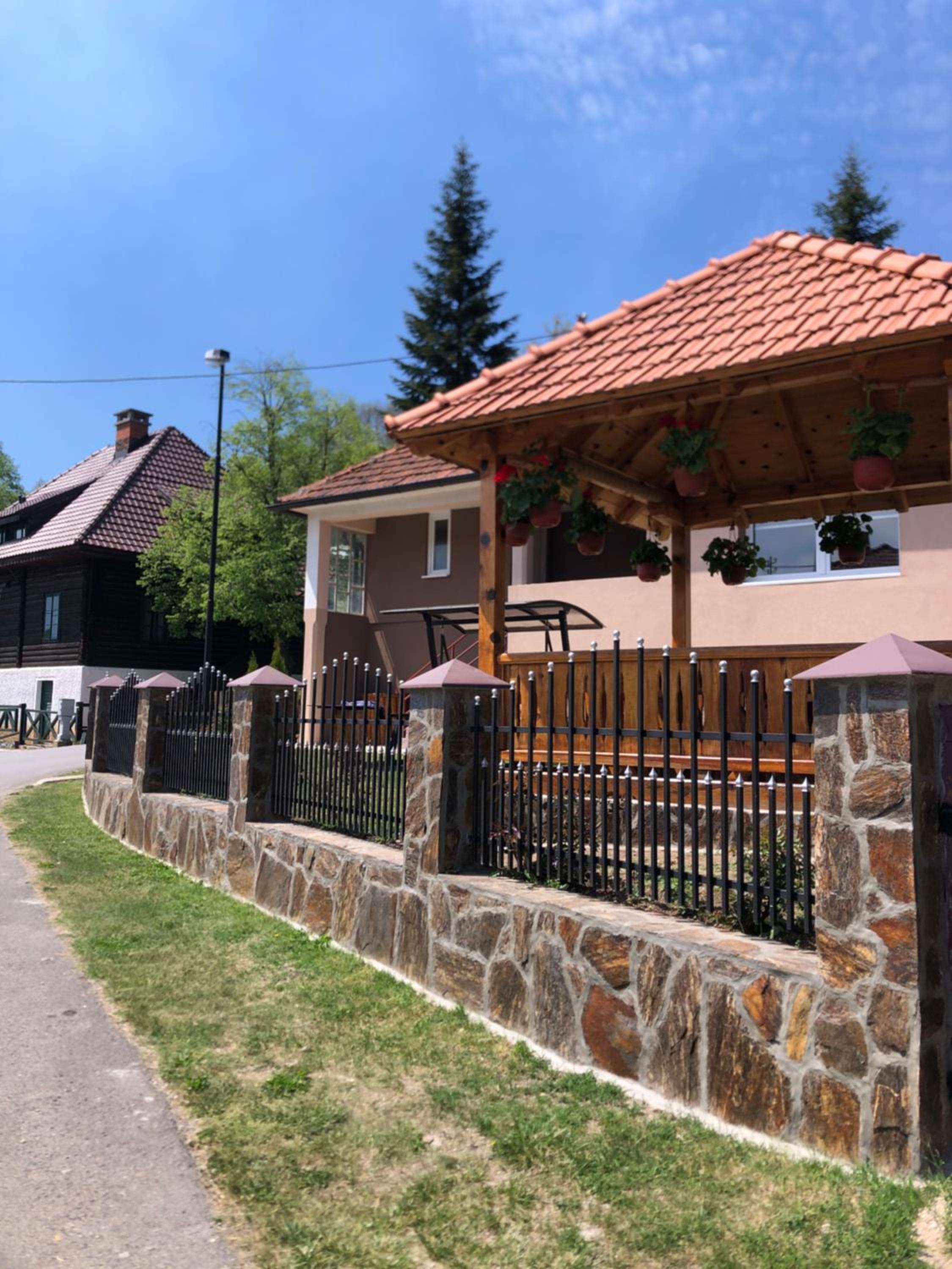 Photo 18