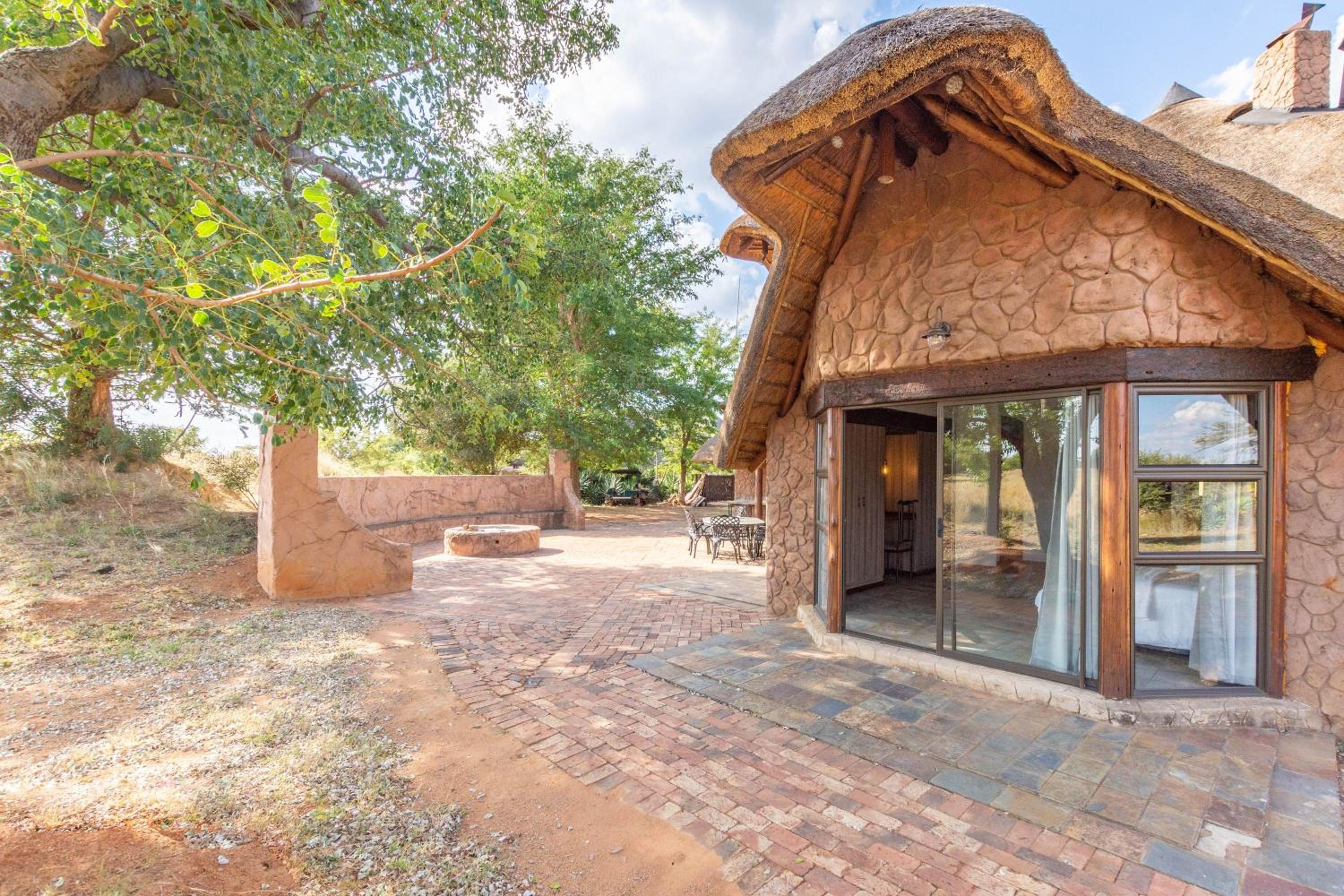63 Zebula 4 Bedroom House Sleeps 12 view 4